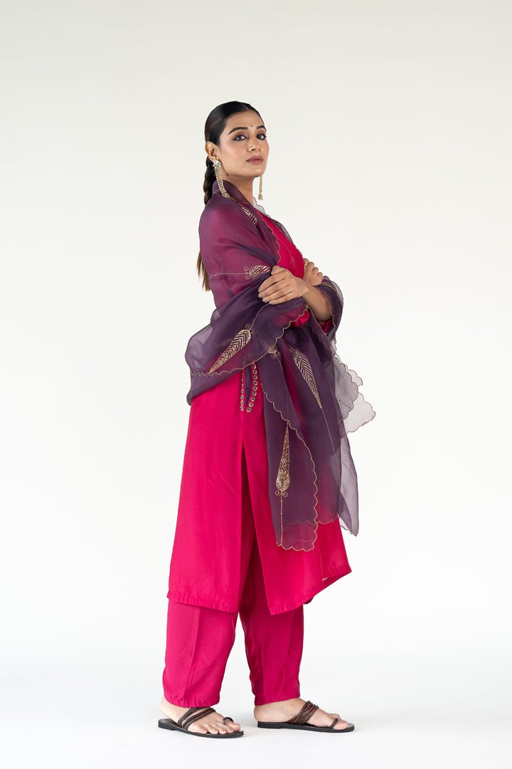 Rani Pink Gulzar Kurta Set with Shama Odhani - CiceroniKurta Set, Festive WearNirjara