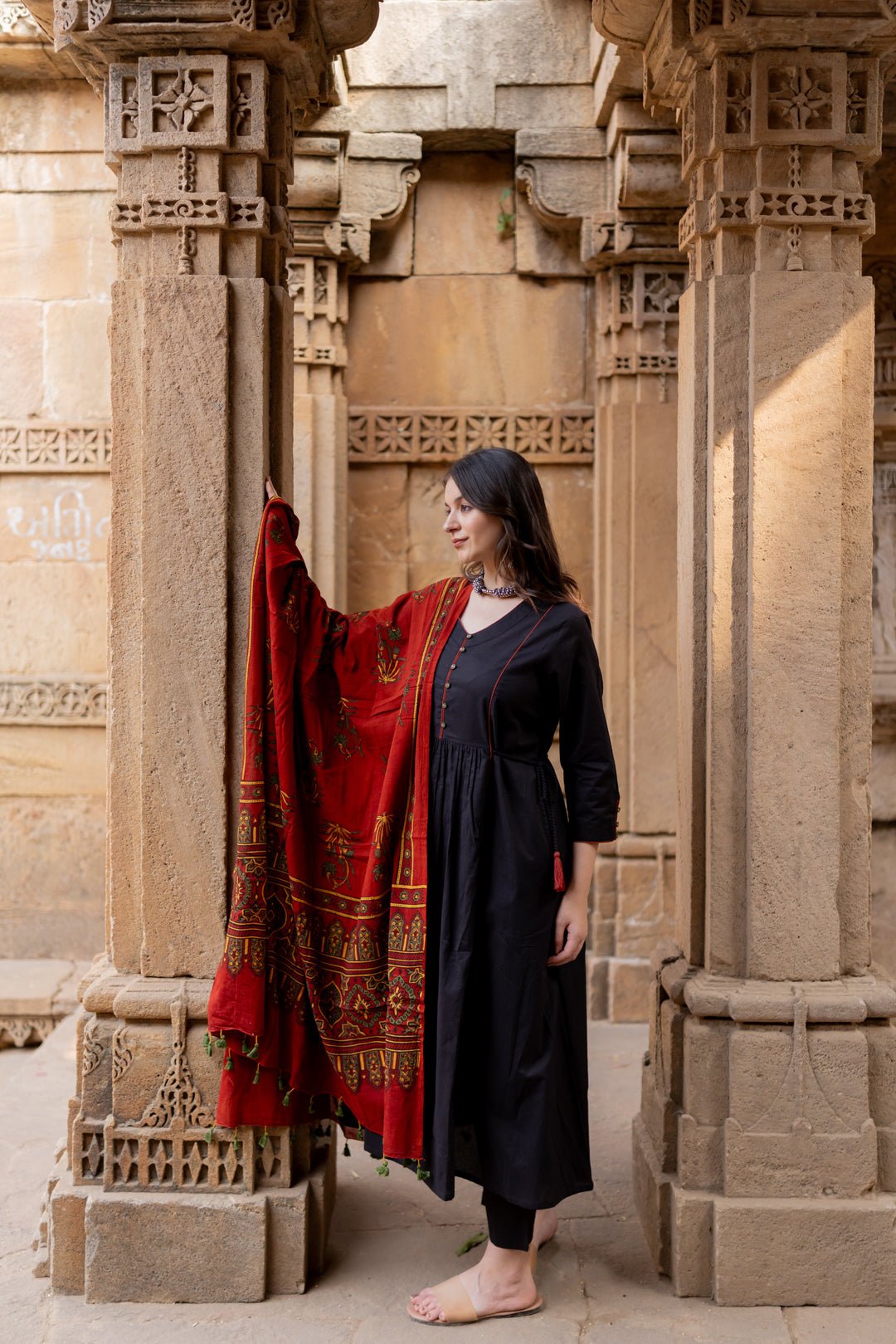 Rann Black Kurta Set with Ajrakh Dupatta - CiceroniKurta Set, Everyday WearMaidaan