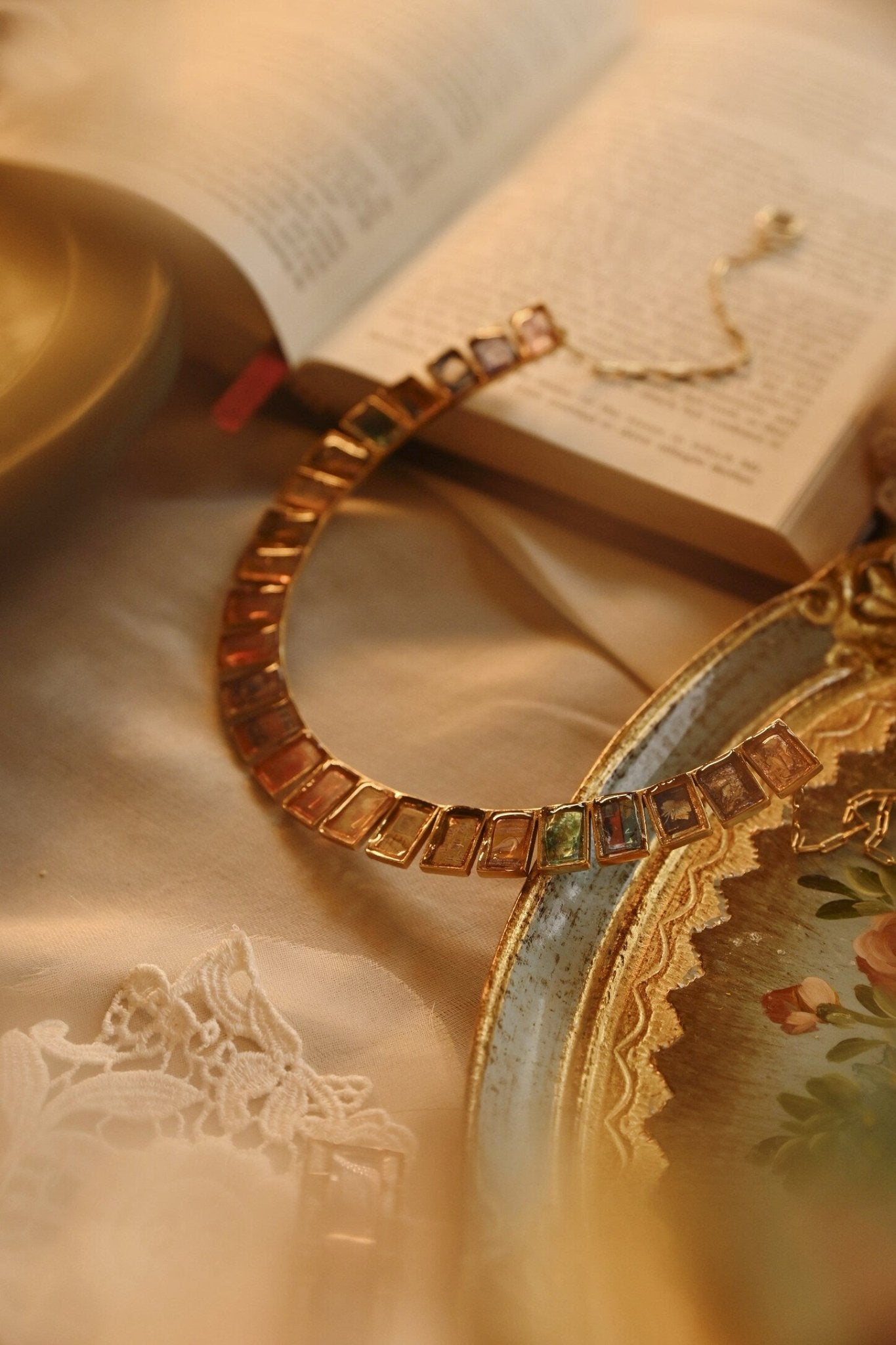 Recollection Neckpiece - CiceroniNeckpieceThe Fabulist