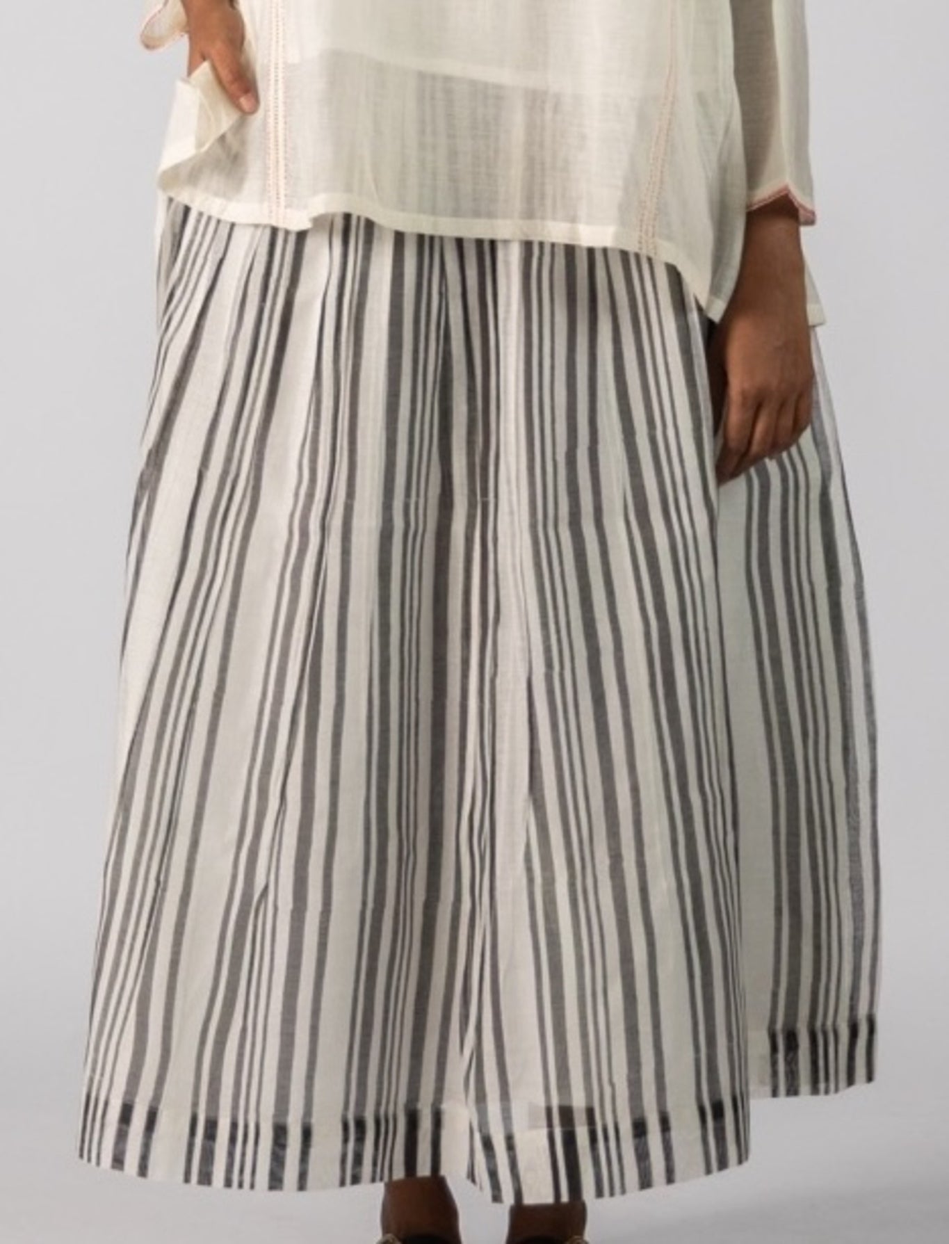 Reva - CiceroniSkirtsRekh