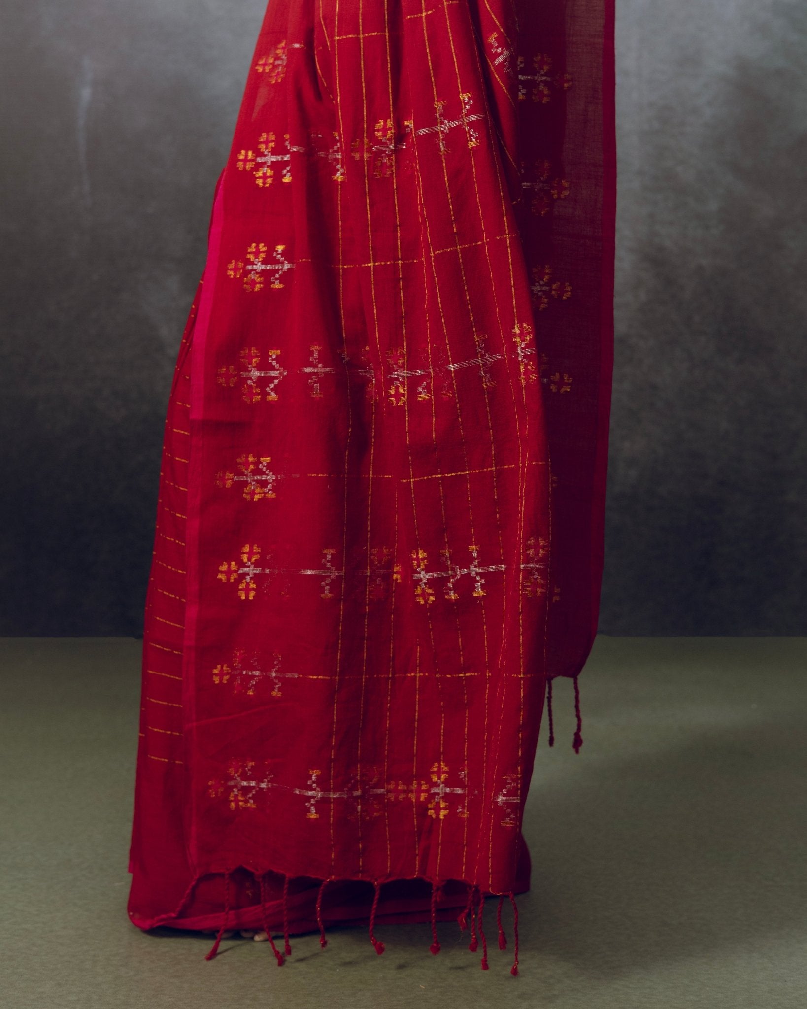 Roktokorabi Saree - CiceroniSareeGulmohar Calcutta