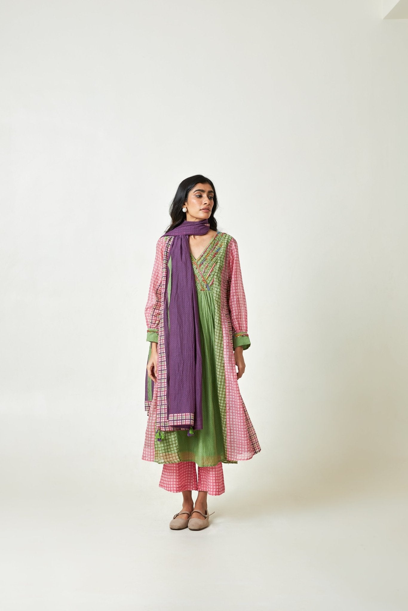 Roseglow Embroidered Kurta Set with Dupatta - CiceroniKurta SetPants and Pajamas