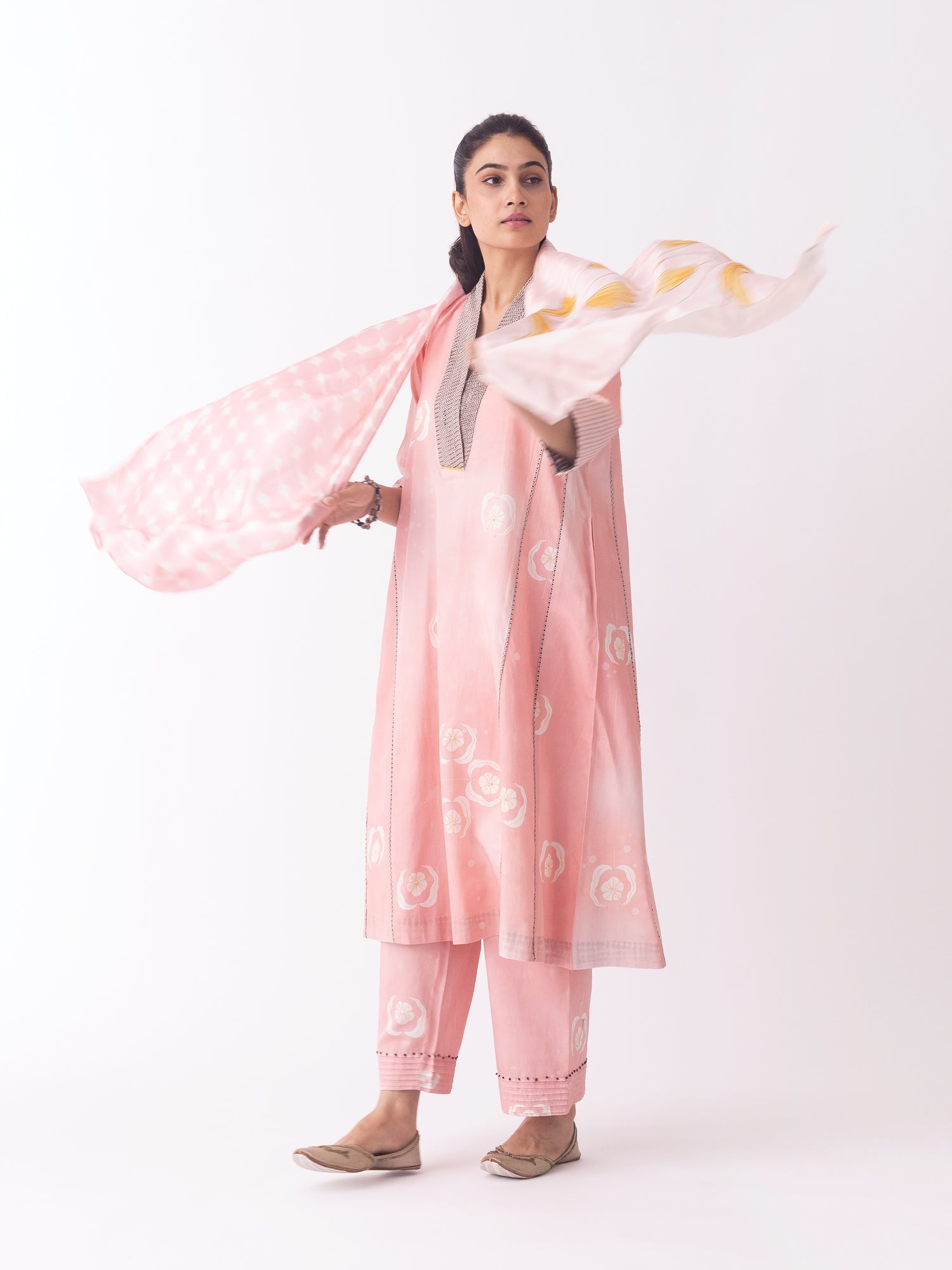 Sakuyo Dupatta - CiceroniDupattaShades of India