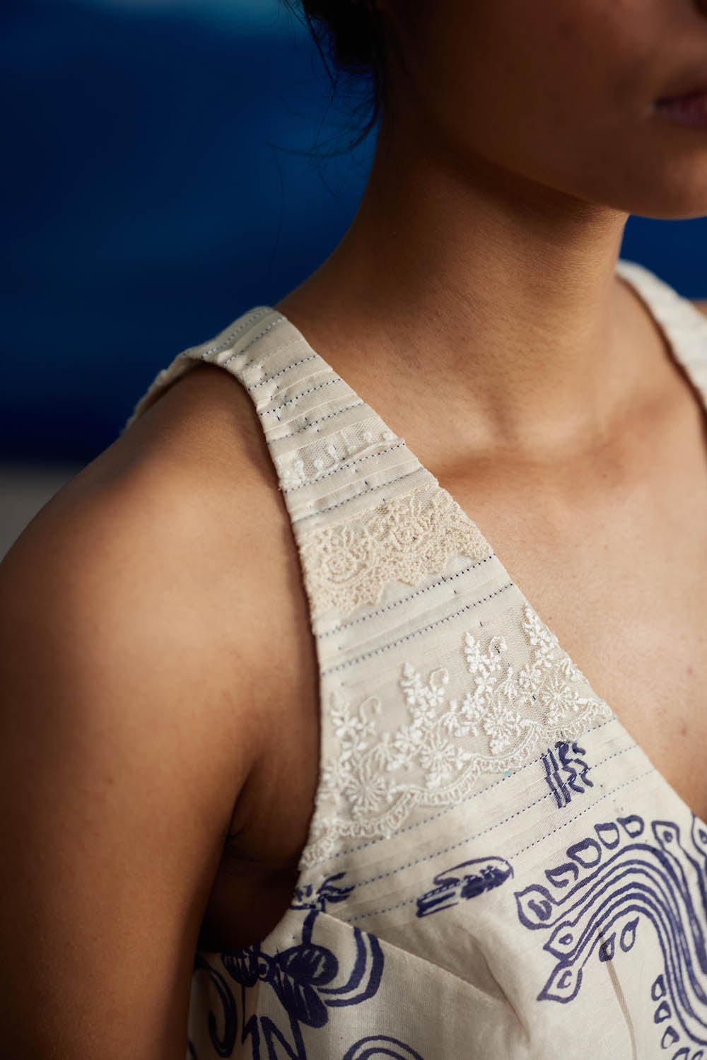 Salvia V-neck Top - CiceroniTopsAhmev