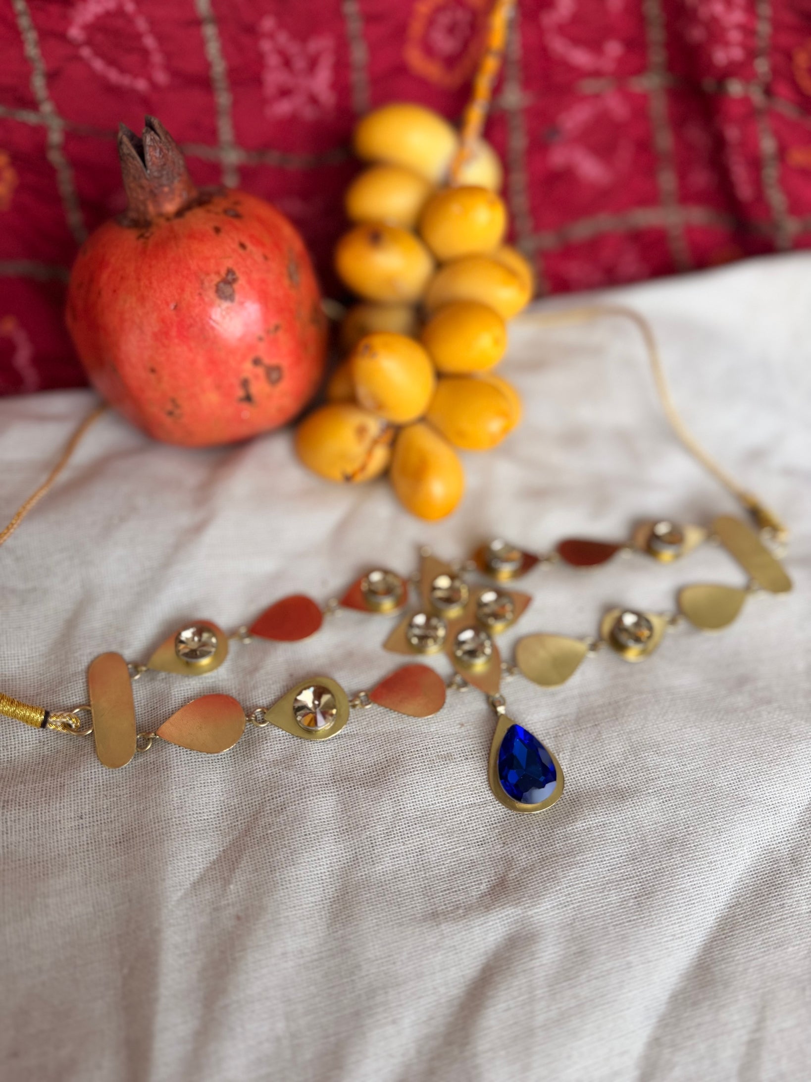 Sapphire Bloom Choker - CiceroniChokerBy Nirjari