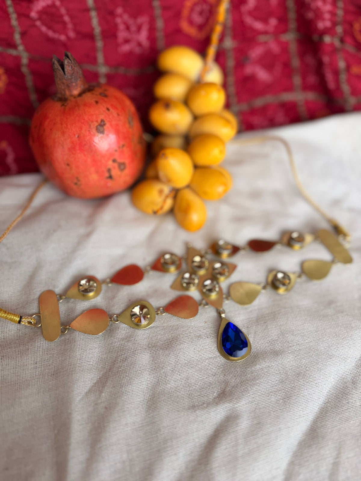 Sapphire Bloom Choker - CiceroniChokerBy Nirjari