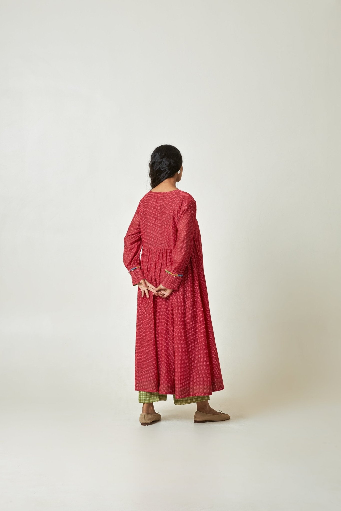 Scarlet Bloom Embroidered Kurta Set with Dupatta - CiceroniKurta SetPants and Pajamas