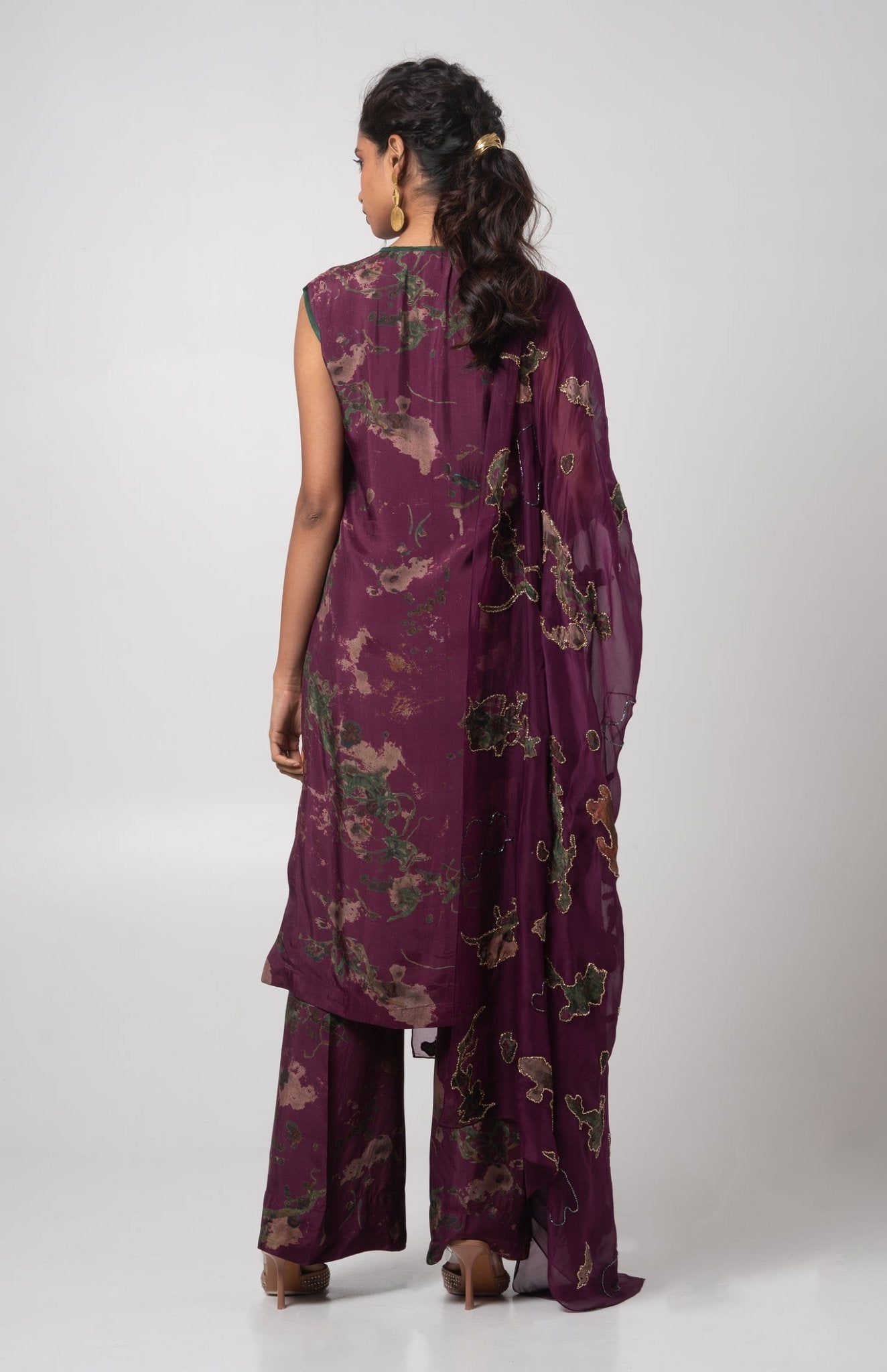 Sear Kurta Set with Dupatta - CiceroniKurta Set, Festive WearAdvait