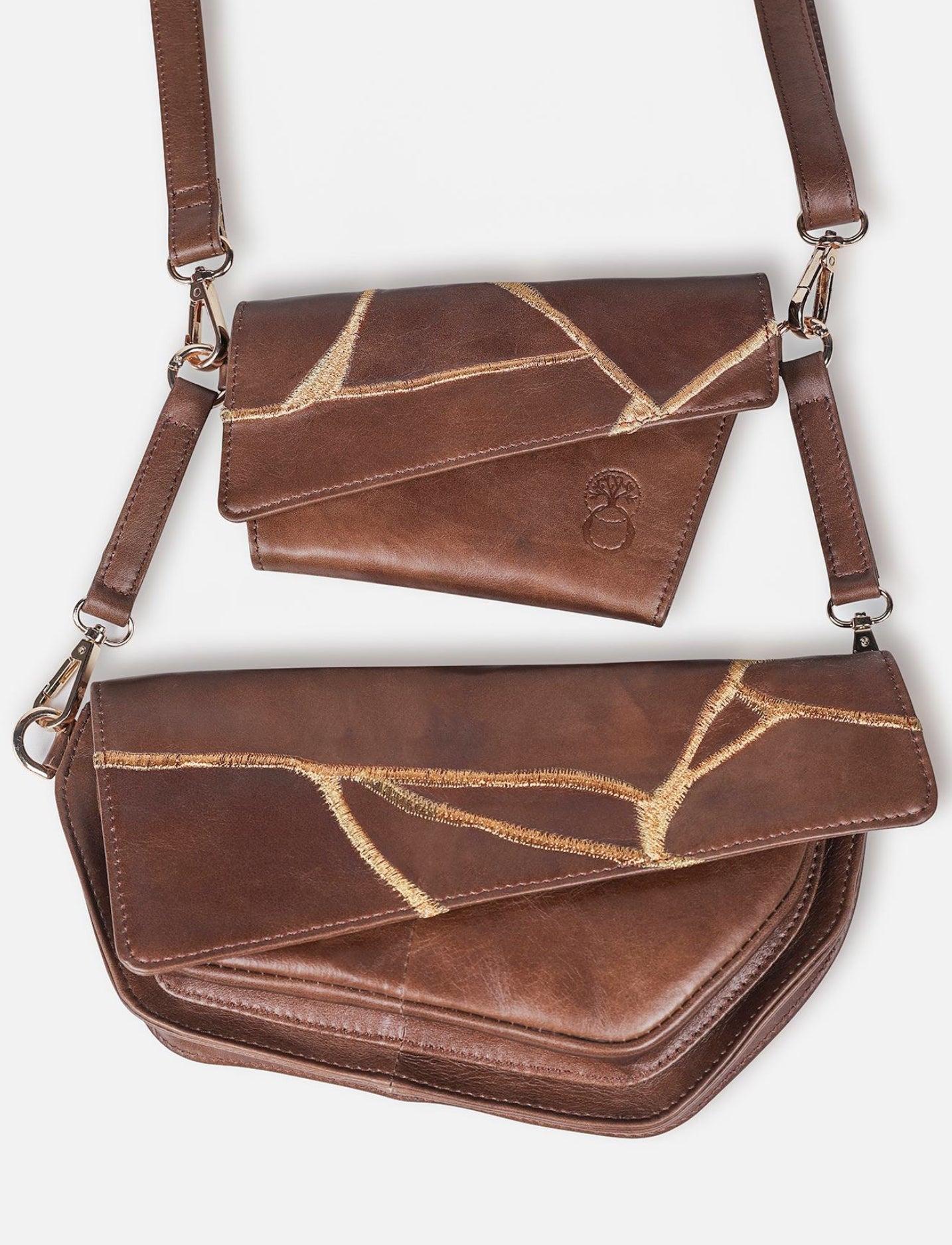 Seiki Shiatsu Crossbody System in Tan - CiceroniWalletEconock