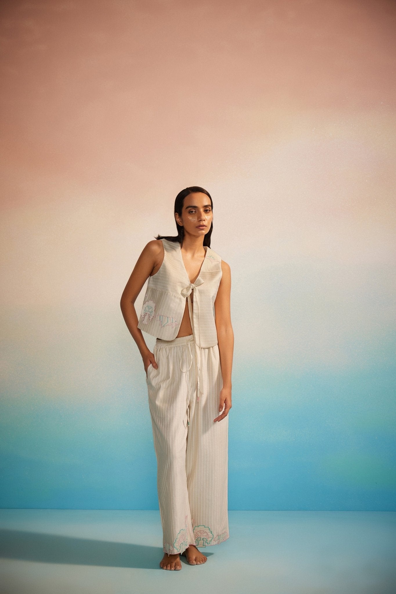 Shiori Applique Pants - CiceroniPantsAhmev