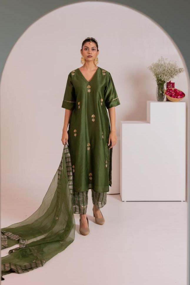 Sidhyaa Kurta Set - CiceroniKurta Set, Festive WearSilai Studio