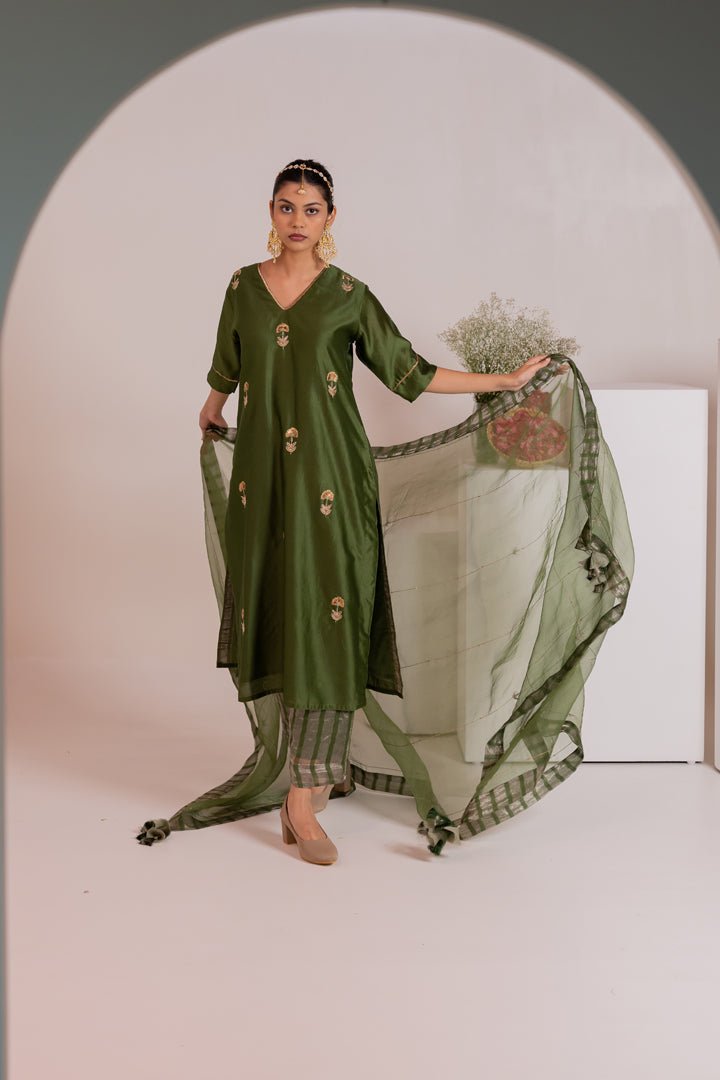 Sidhyaa Kurta Set - CiceroniKurta Set, Festive WearSilai Studio