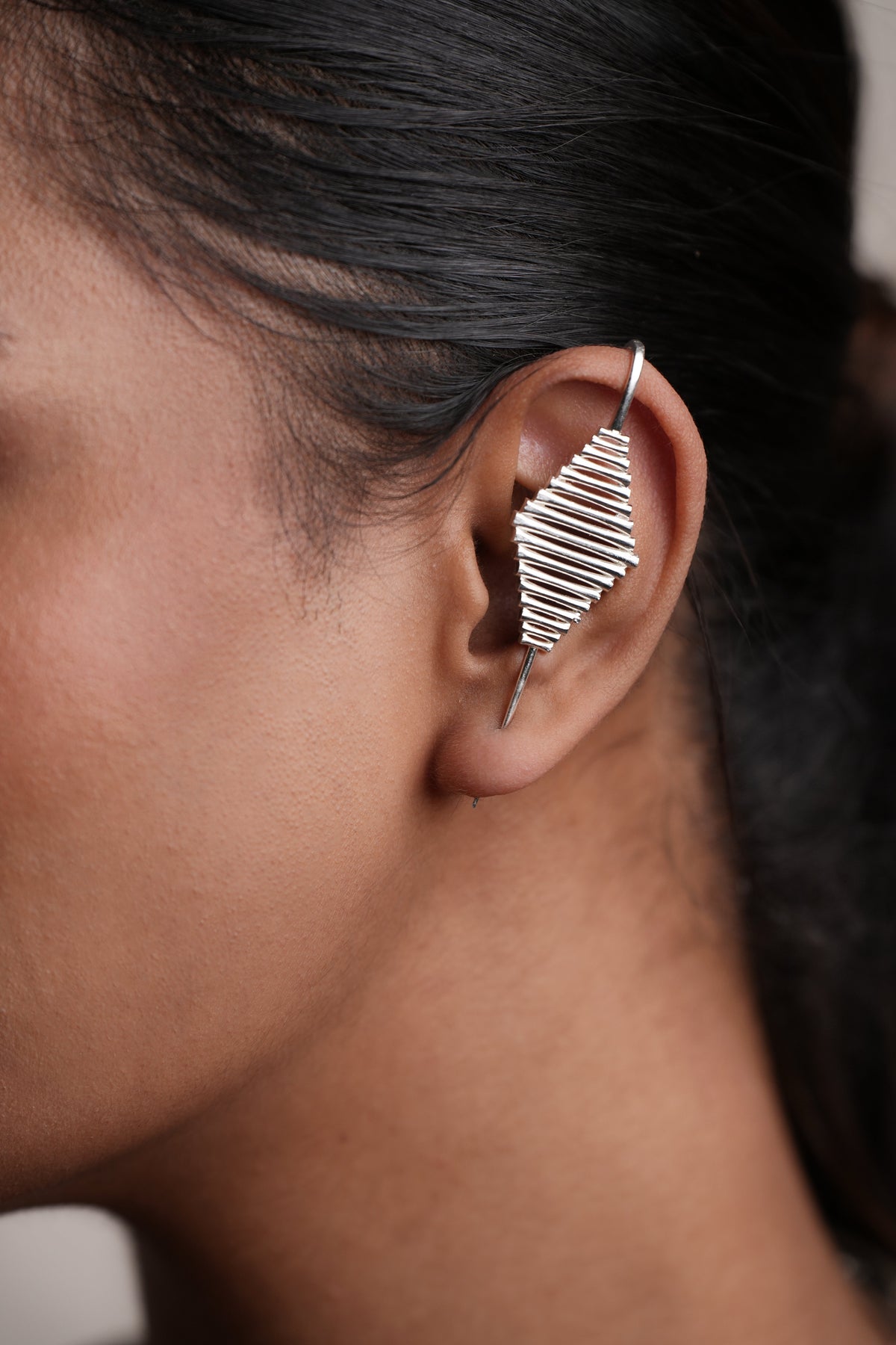 Silver Beam Earcuff - CiceroniEarcuffUnbent