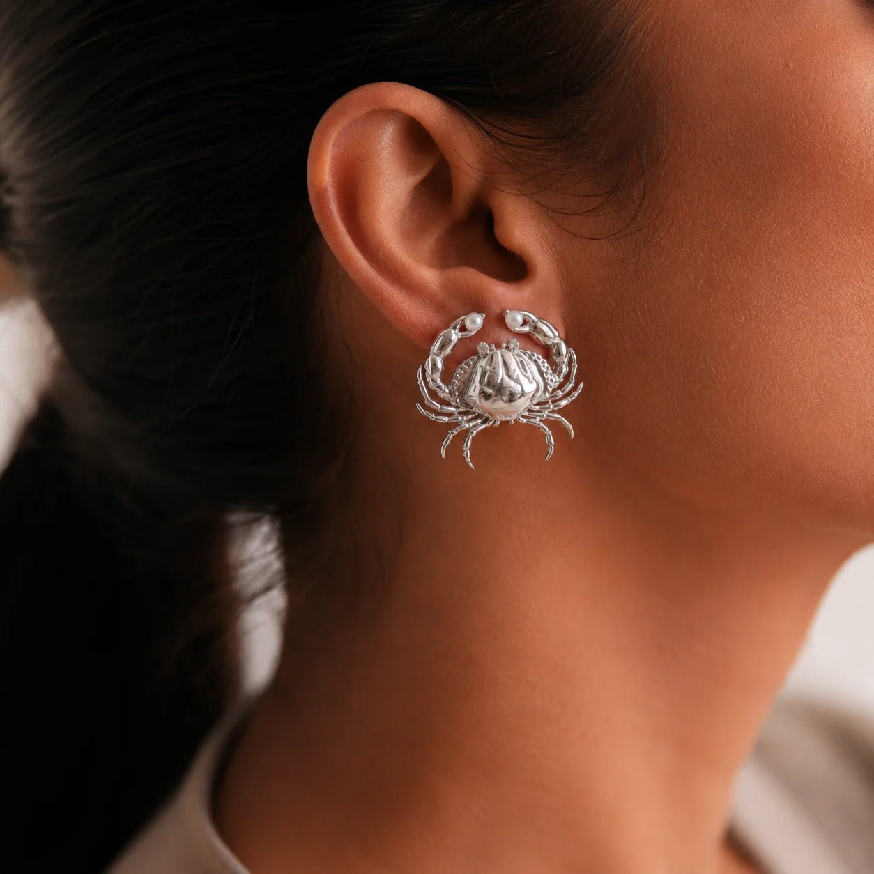 Silver Crab Studs - CiceroniEarringUnbent