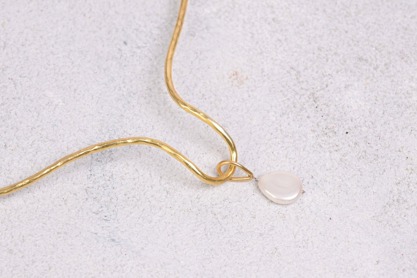 Skew Pearl Neckpiece - CiceroniNeckpieceAimra'a