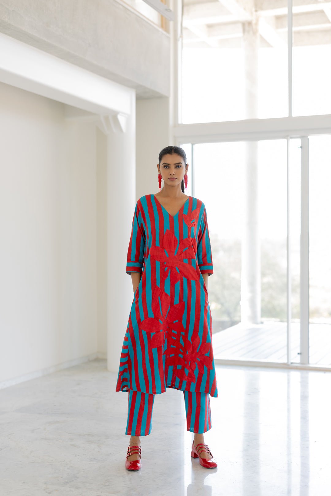 Sky Fire Striped Appliqué Kurta Set - CiceroniKurta Set, Everyday WearSilai Studio