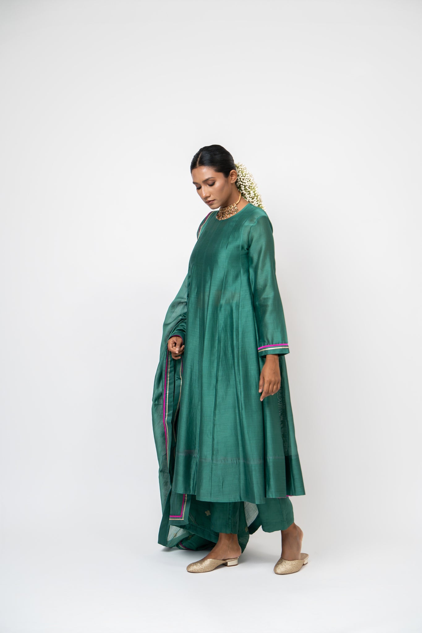 Sky & Water Set - CiceroniKurta Set, Festive WearKajal Agarwal