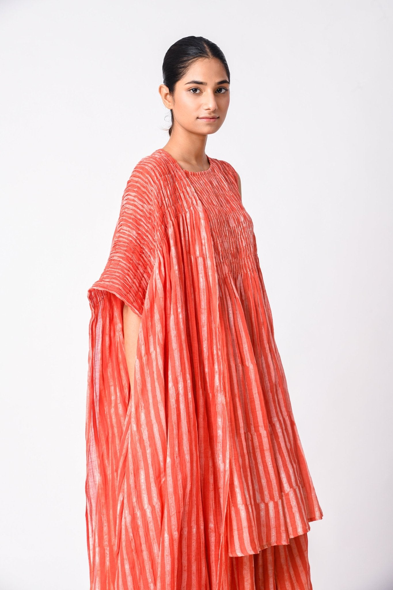 Smocky Coral Set - CiceroniKurta SetJayati Goenka