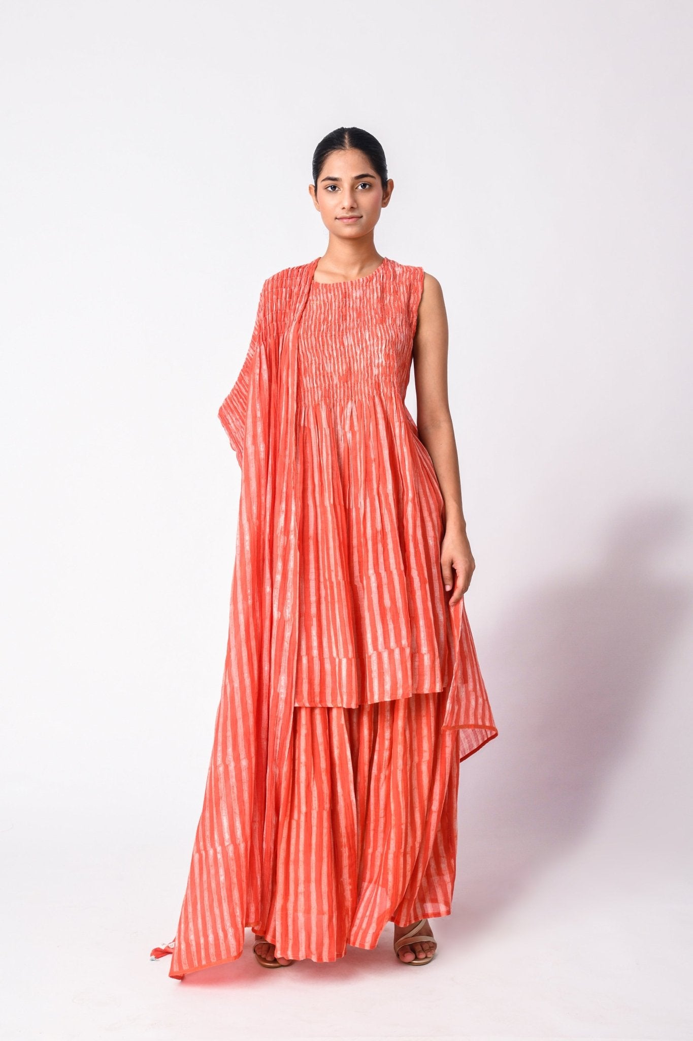 Smocky Coral Set - CiceroniKurta SetJayati Goenka