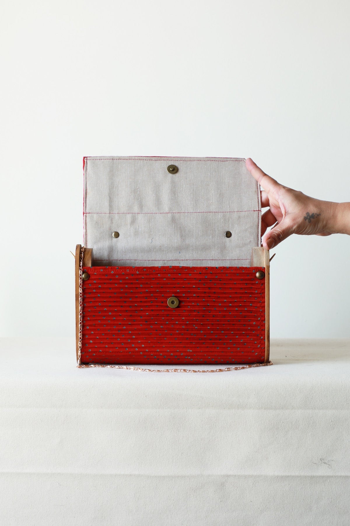 Soie Upcycled Capsule Clutch - CiceroniClutchLukka Chuppi