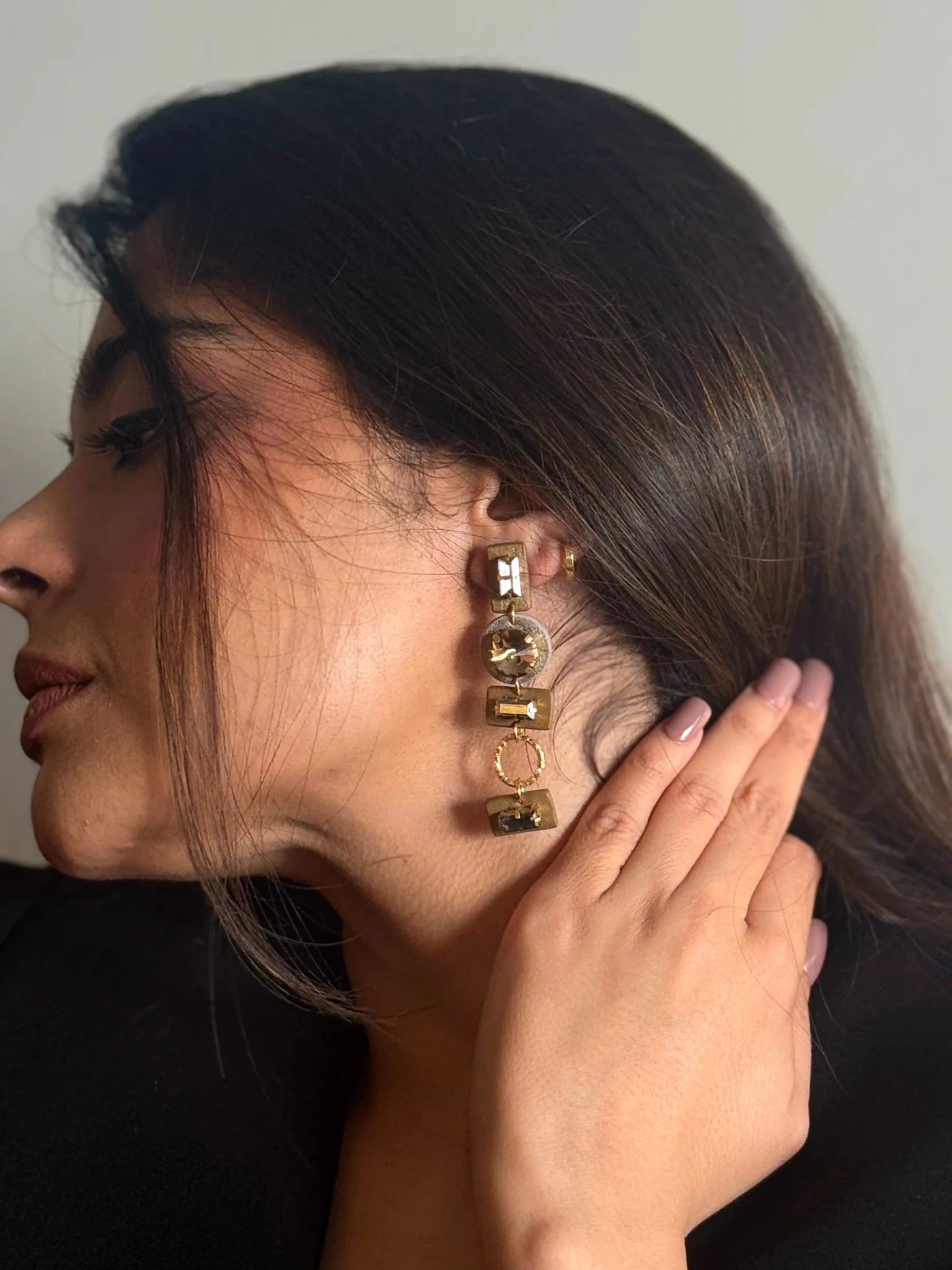 Stardust Danglers - CiceroniEarringsNoupelle