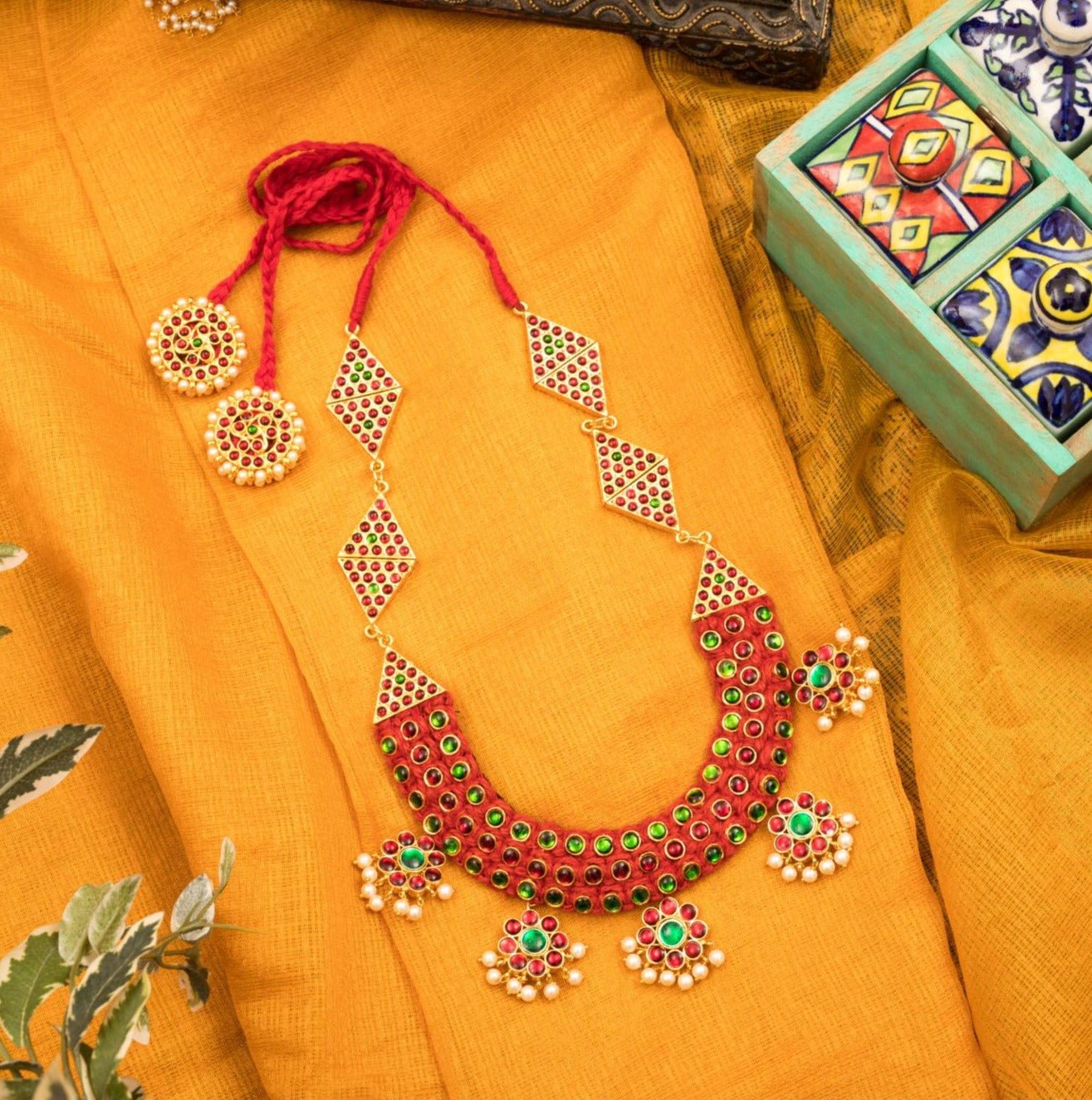 Statement Temple Neckpiece - CiceroniNecklaceAarika