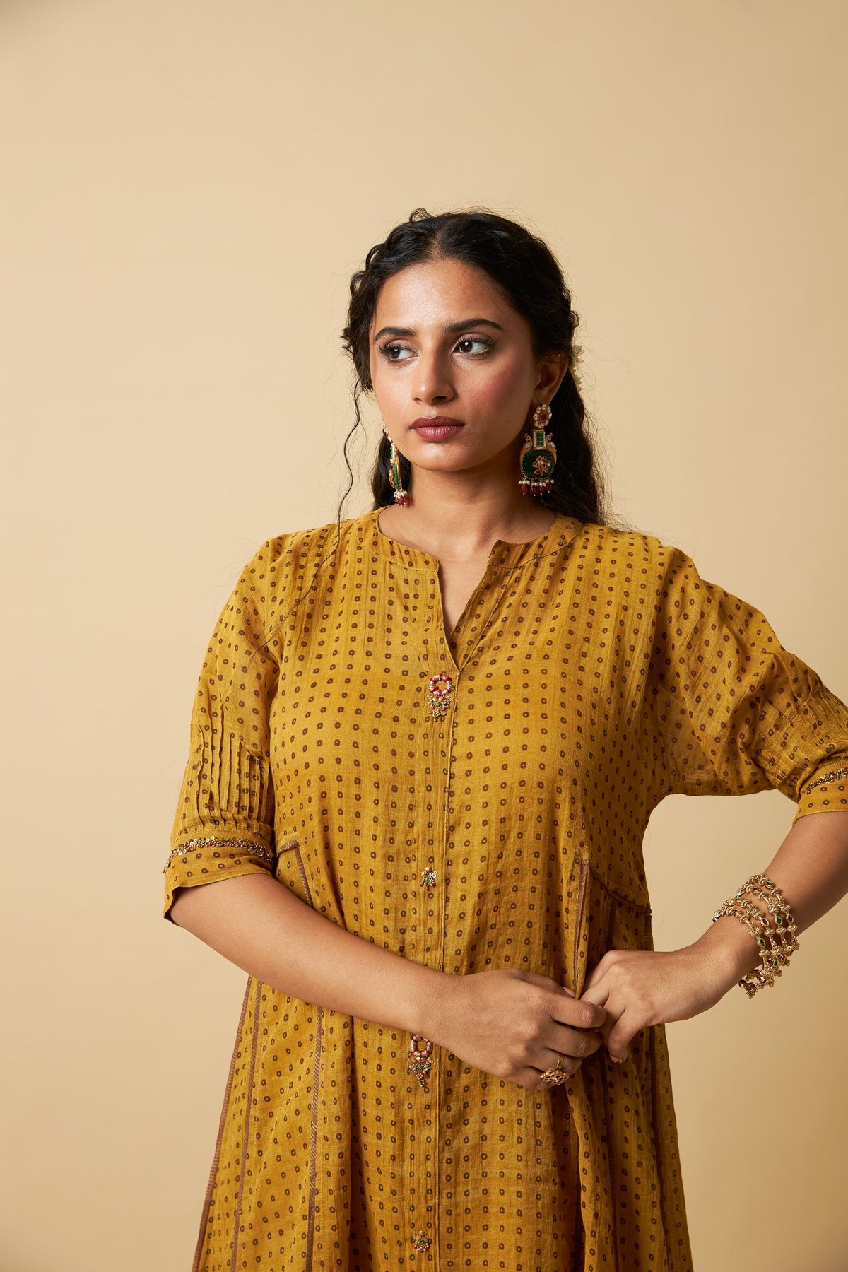Sunehri Adaa Embroidered Co-ord Set- Set of 2 - CiceroniKurta Set, Festive WearPants and Pajamas