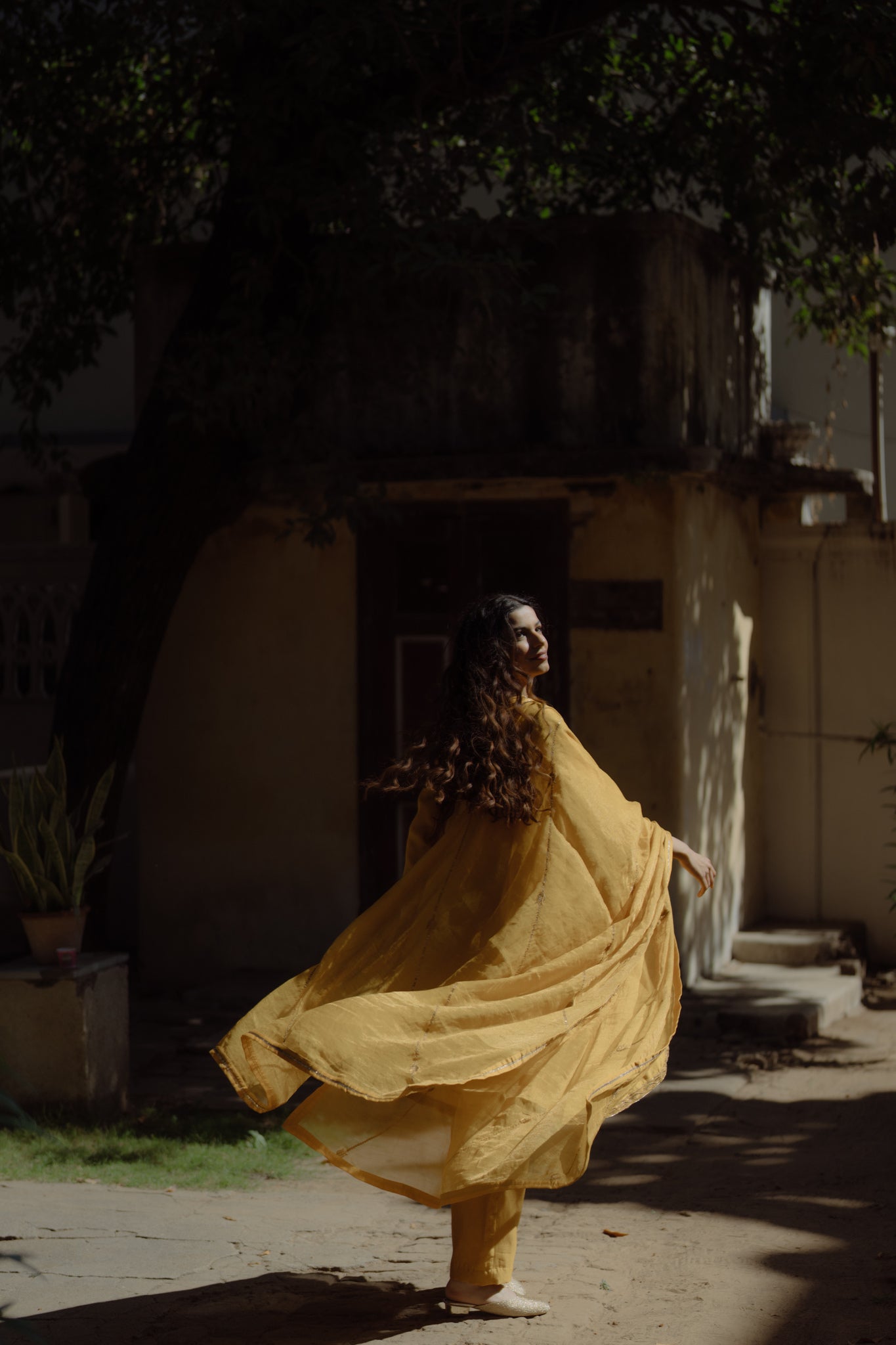 Sunlight Set - CiceroniKurta Set, Festive WearKajal Agarwal