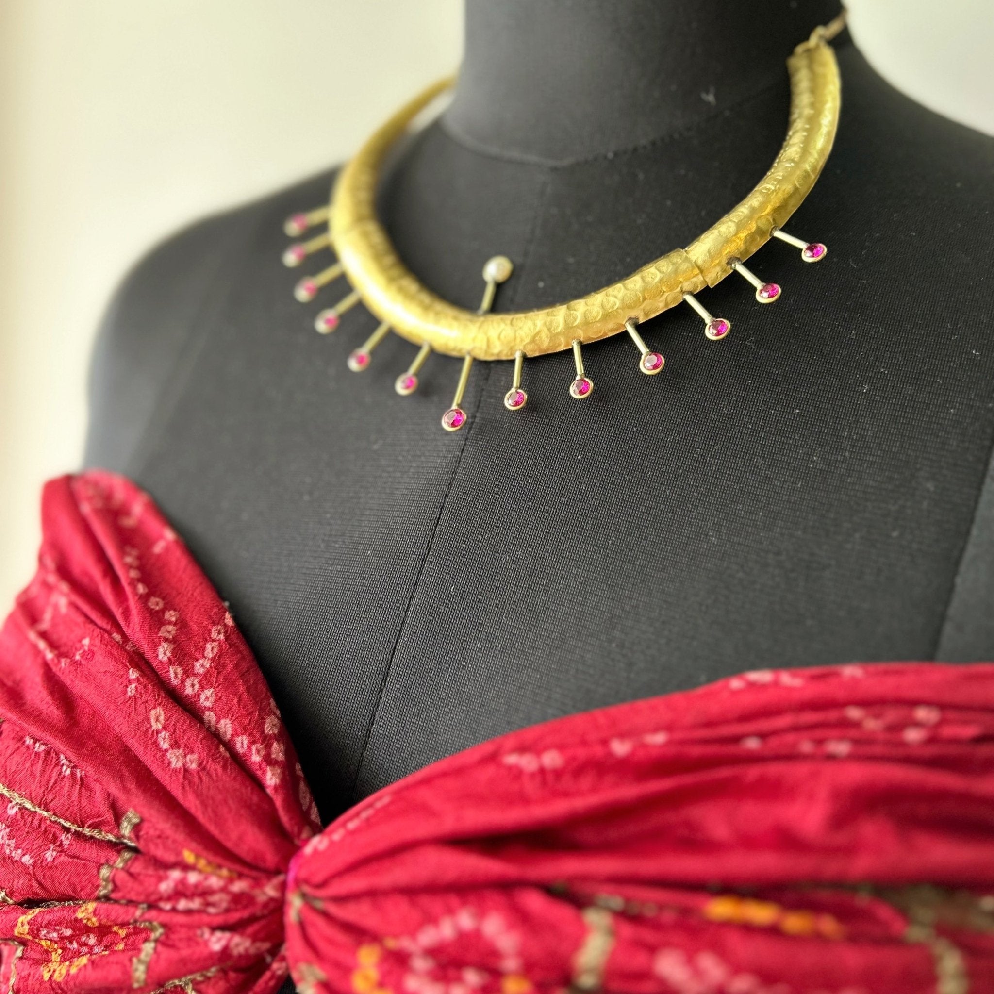 Surya Necklace - CiceroniNeckpieceBy Nirjari