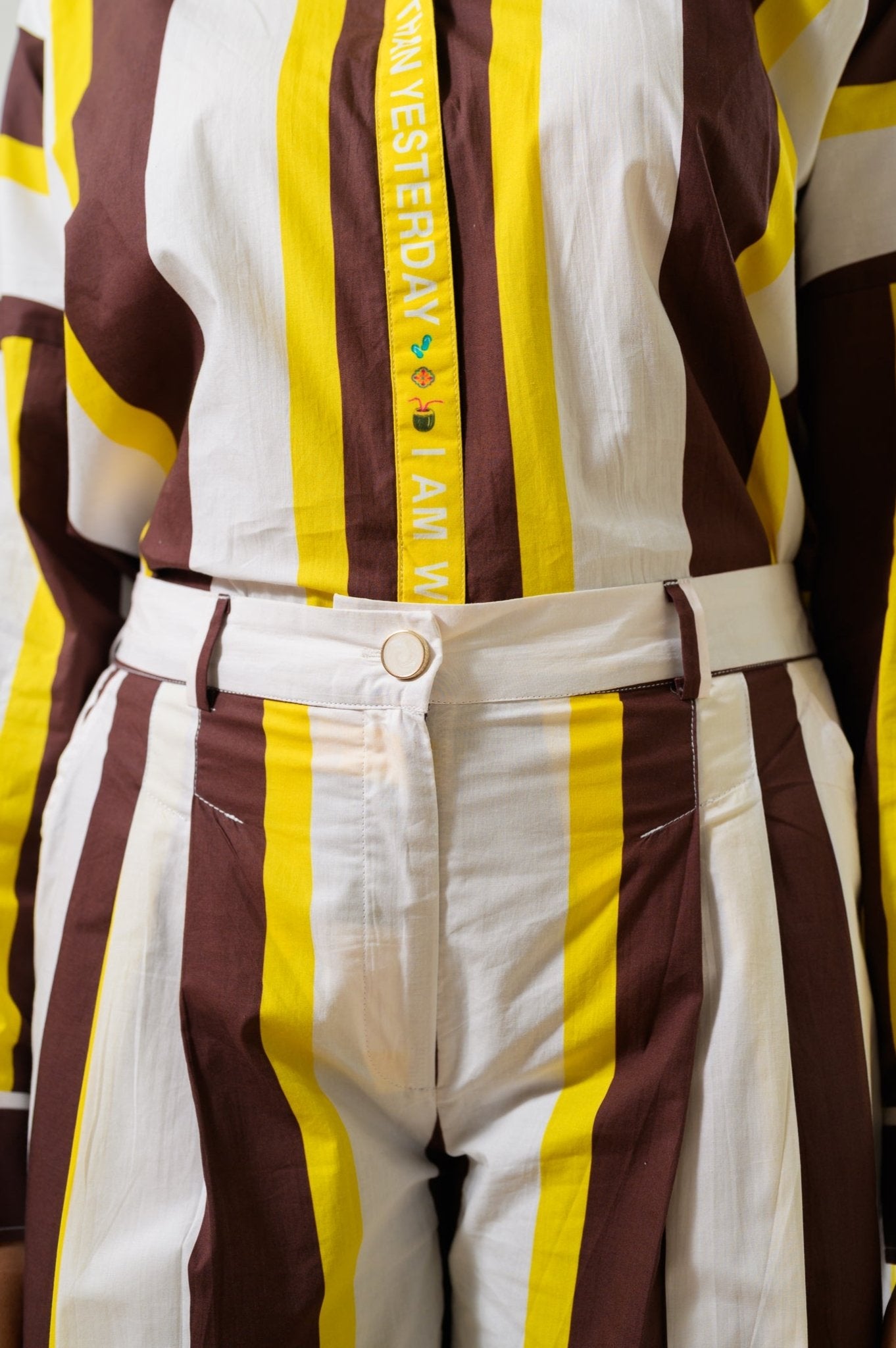 Susegad Listras Amarelo - CiceroniCo - ord SetPrachi Kamat