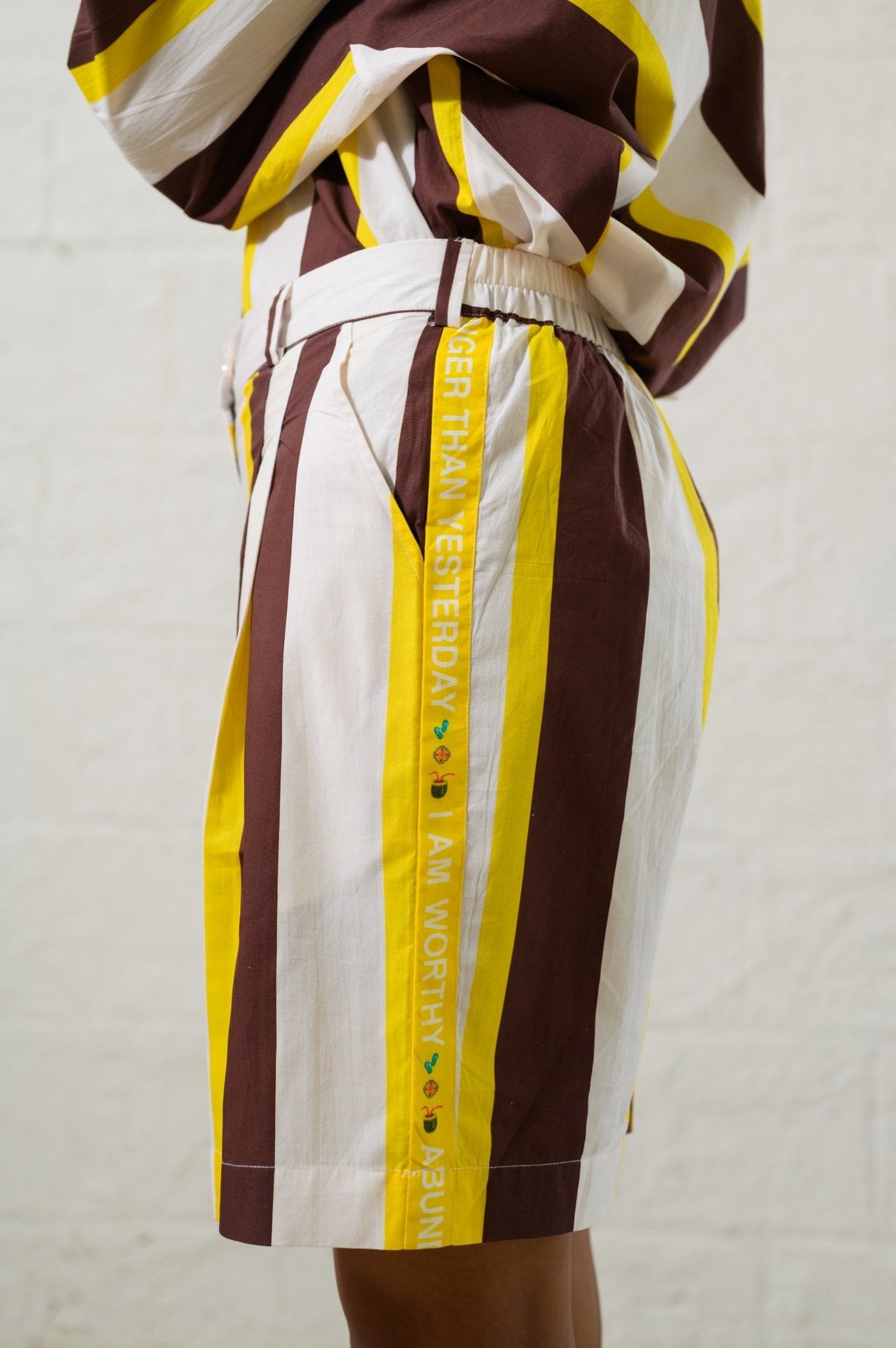 Susegad Listras Amarelo - CiceroniCo - ord SetPrachi Kamat