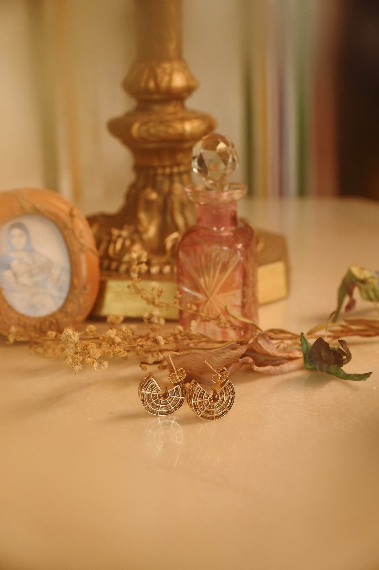 Sway Huggies - CiceroniEarringsThe Fabulist