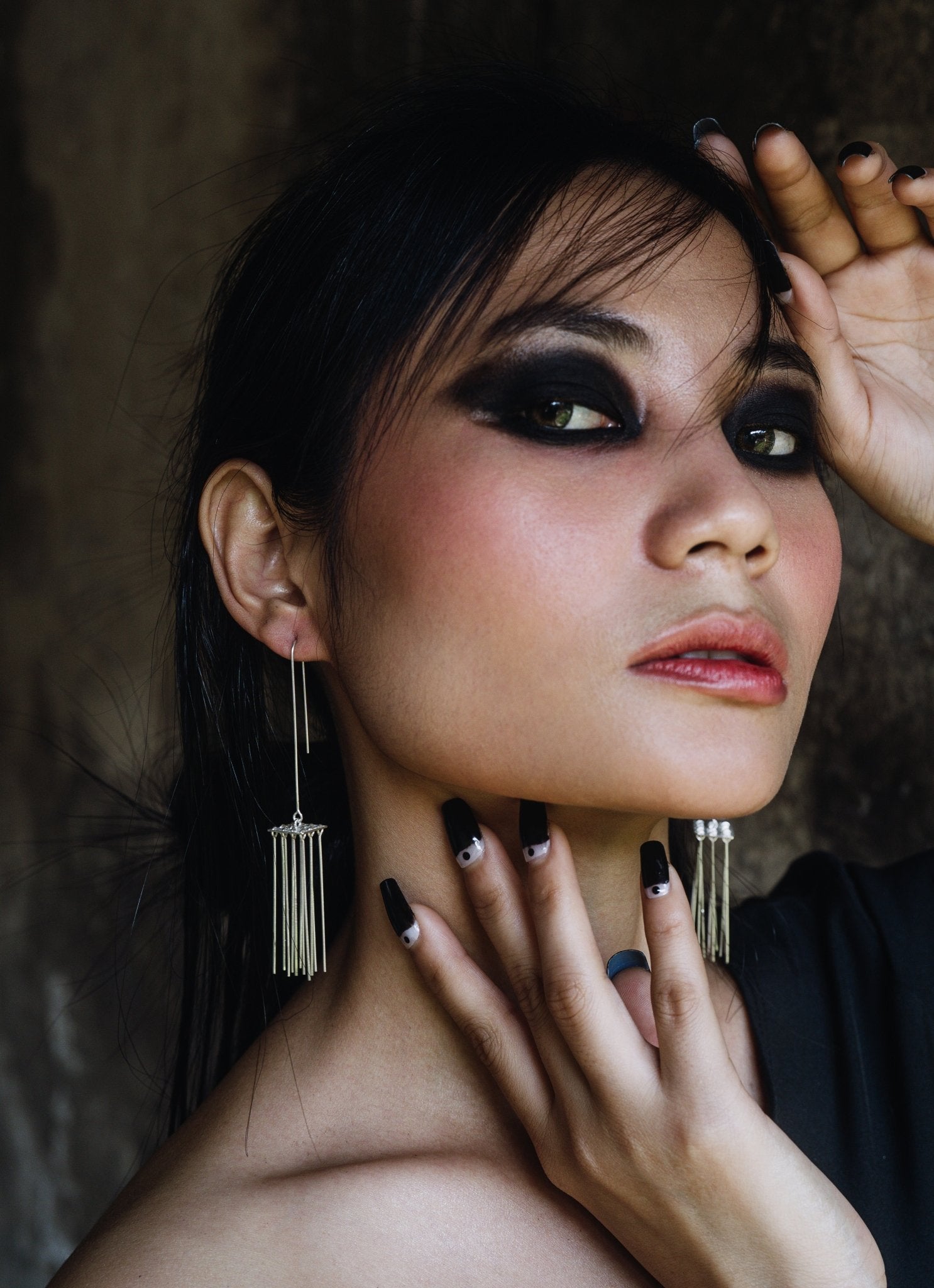 Sway Solo Earrings - CiceroniEarringsBaka