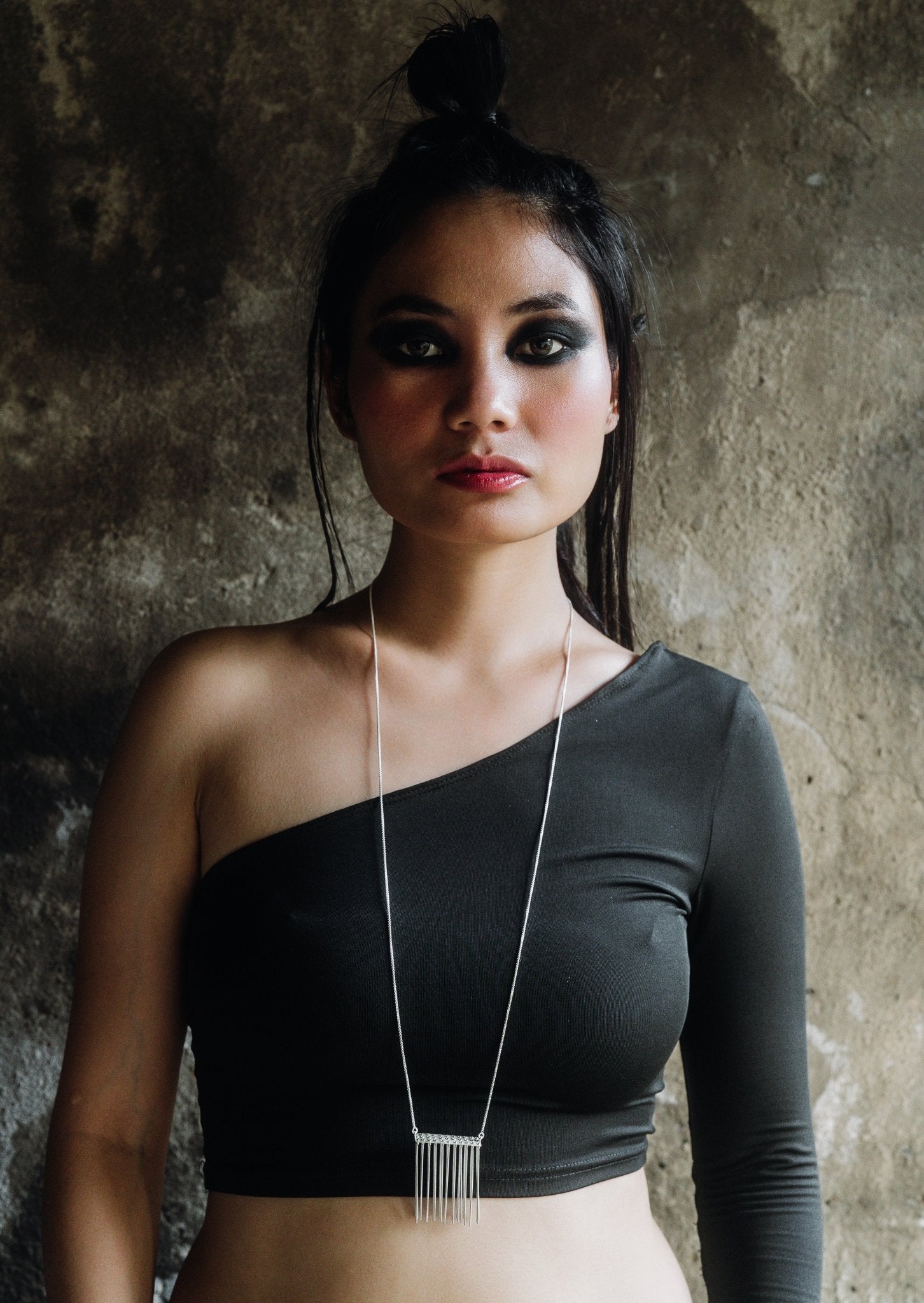 Sway Solo Necklace - CiceroniNecklaceBaka