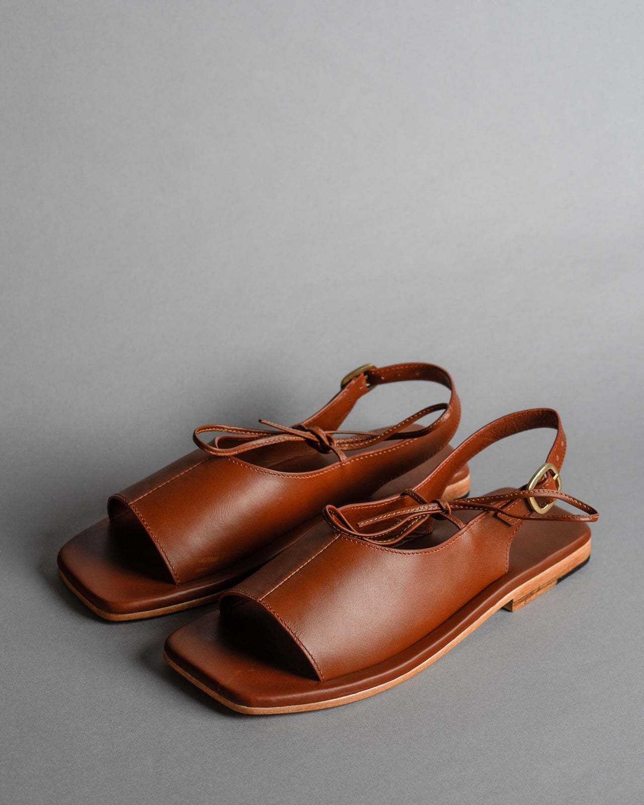 Tan Mio Sandals - Women - CiceroniSandalsSlomotion
