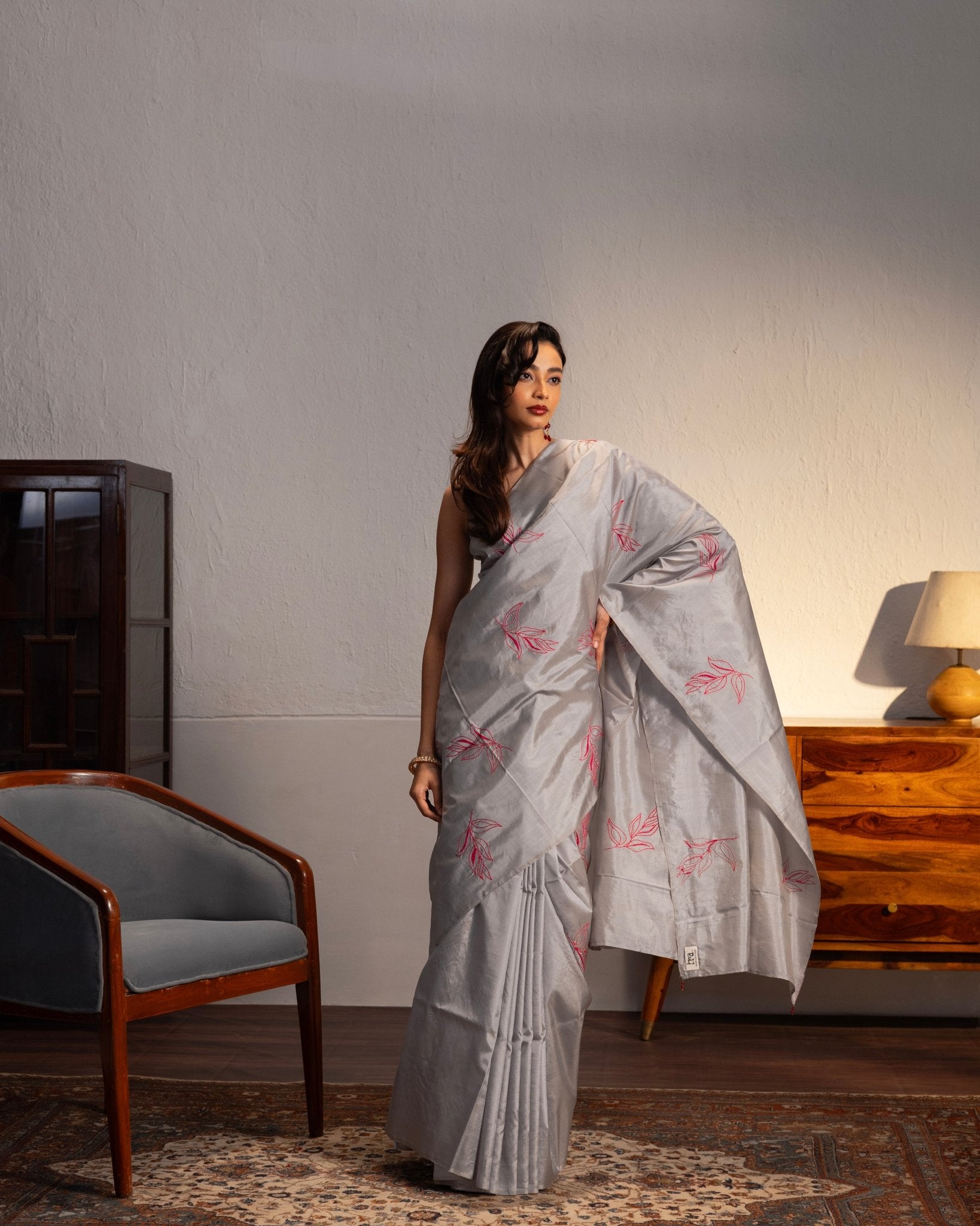 Tarana - Light Grey - CiceroniSareeIra