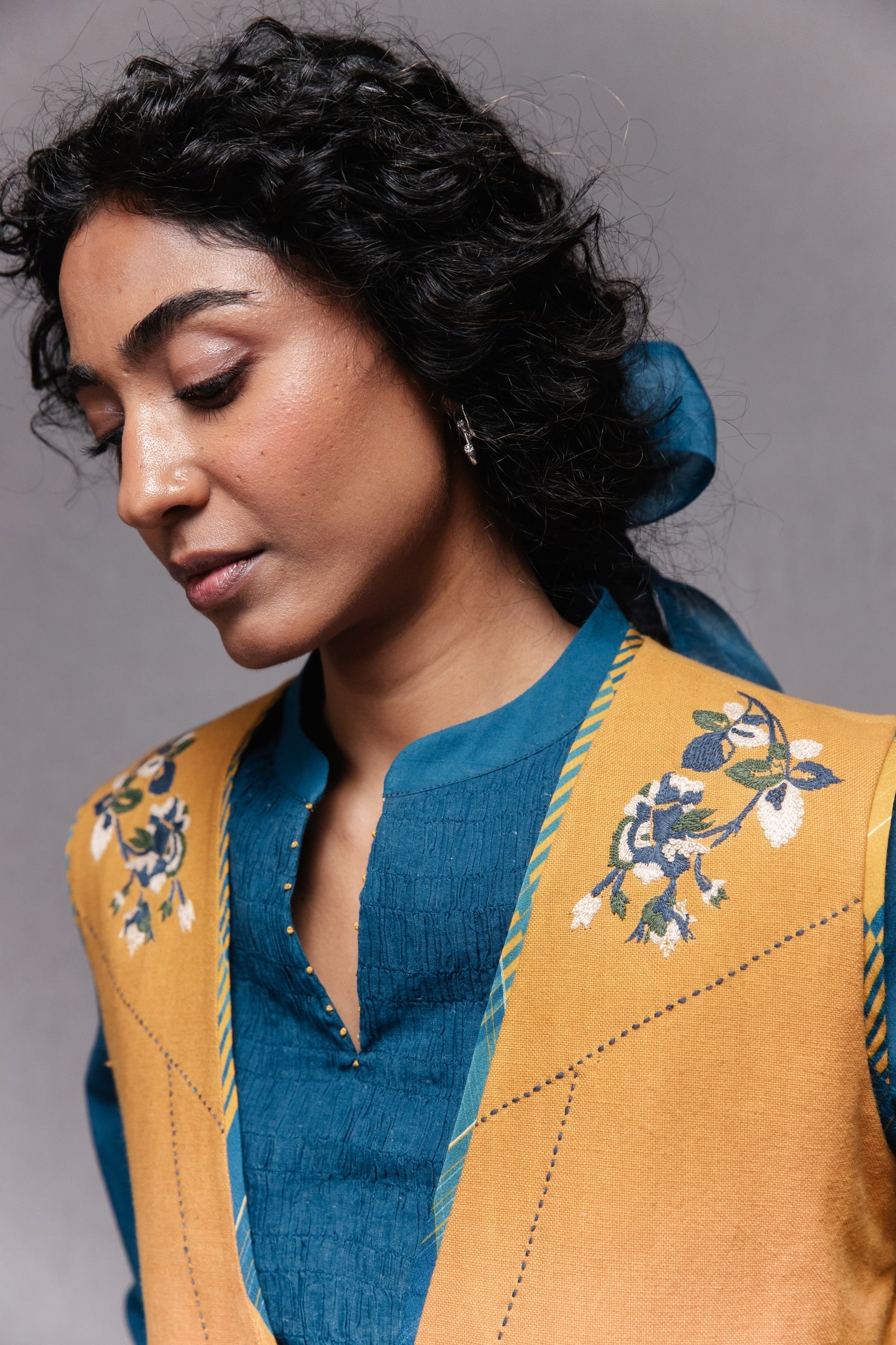 Tie up Vest Mustard - CiceroniVestSubbah