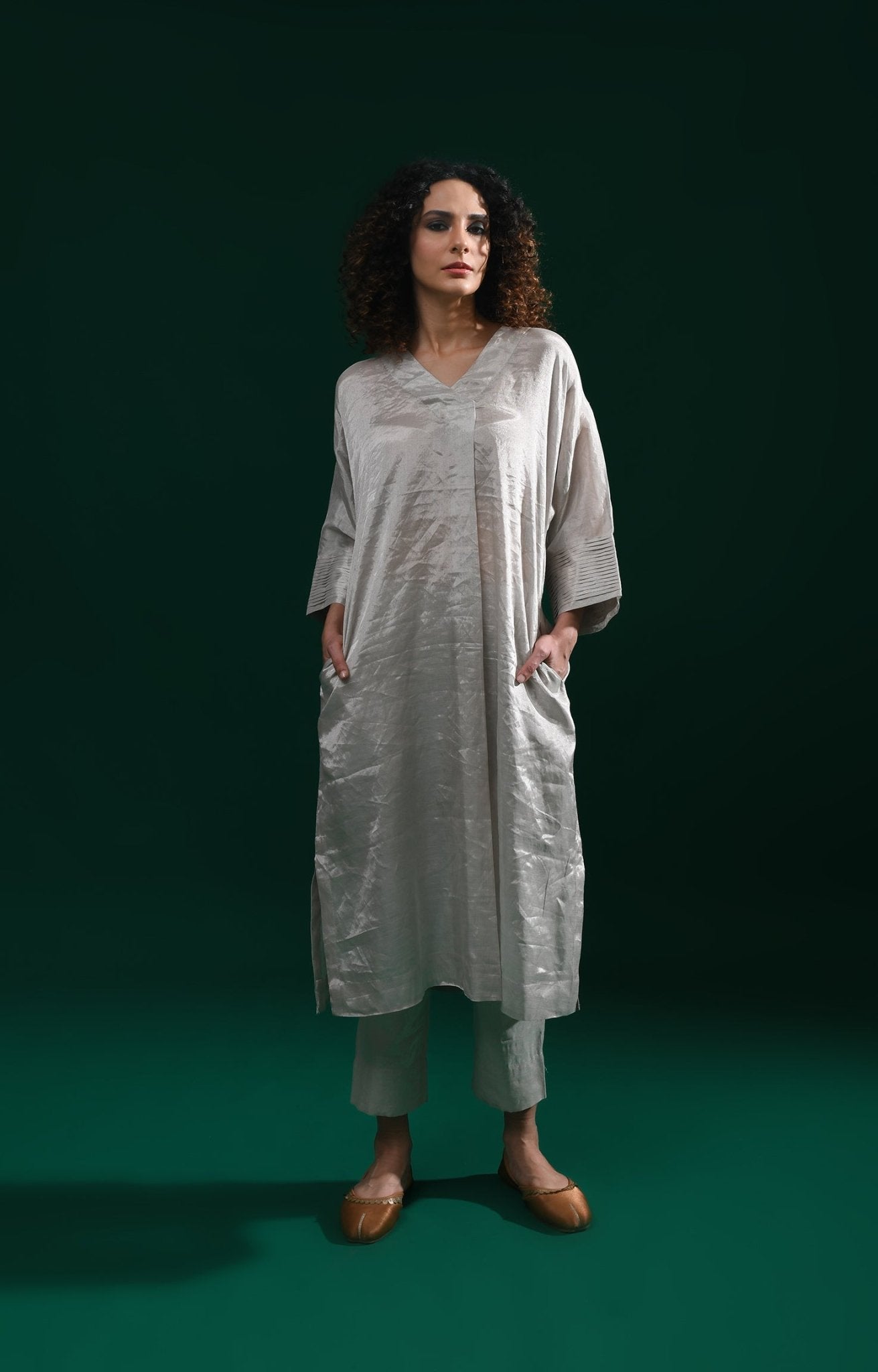 Tissue Kaftan Co - Ord with Pleated Cuff (Set of 2) - Silver - CiceroniKurta Set, Festive WearHiranya
