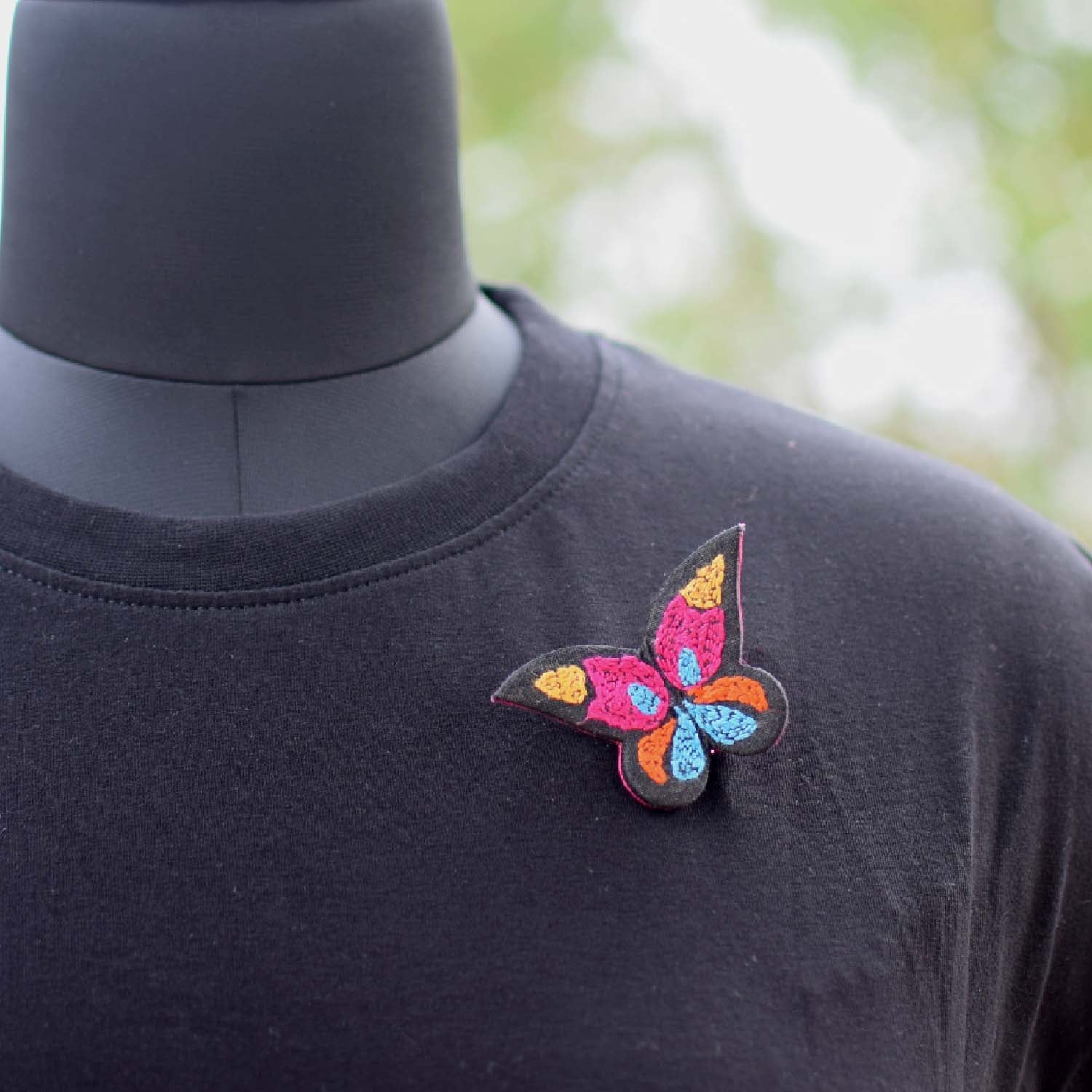 Titli Brooch - Black - CiceroniBroochPaulami