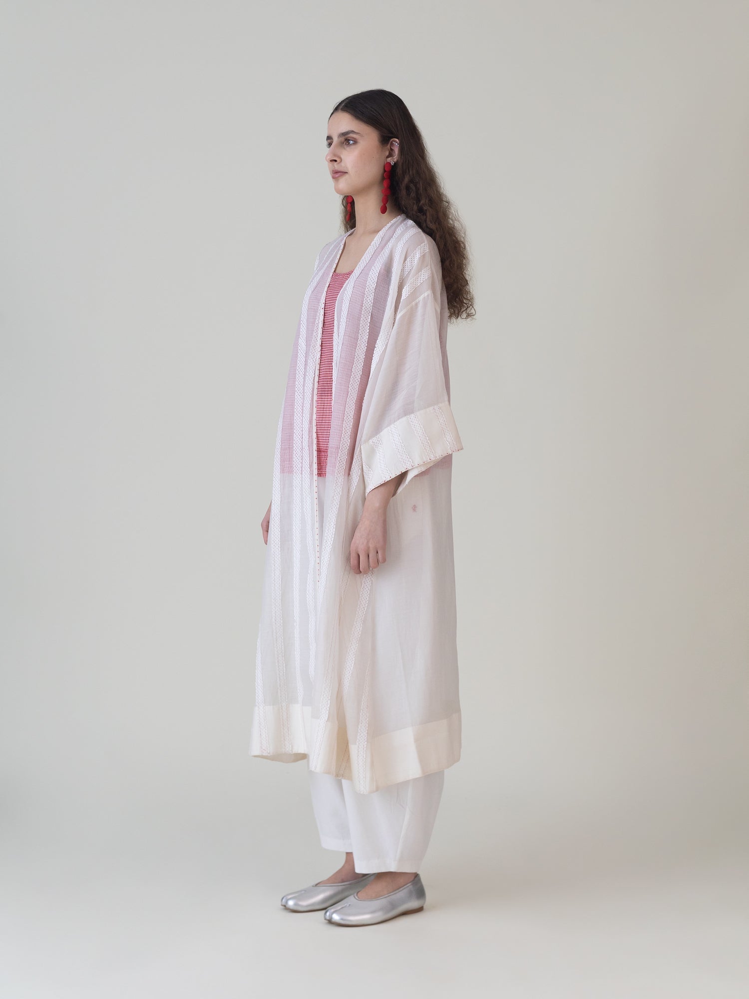 Tsukikabu White Overlay - CiceroniJacketsShades of India