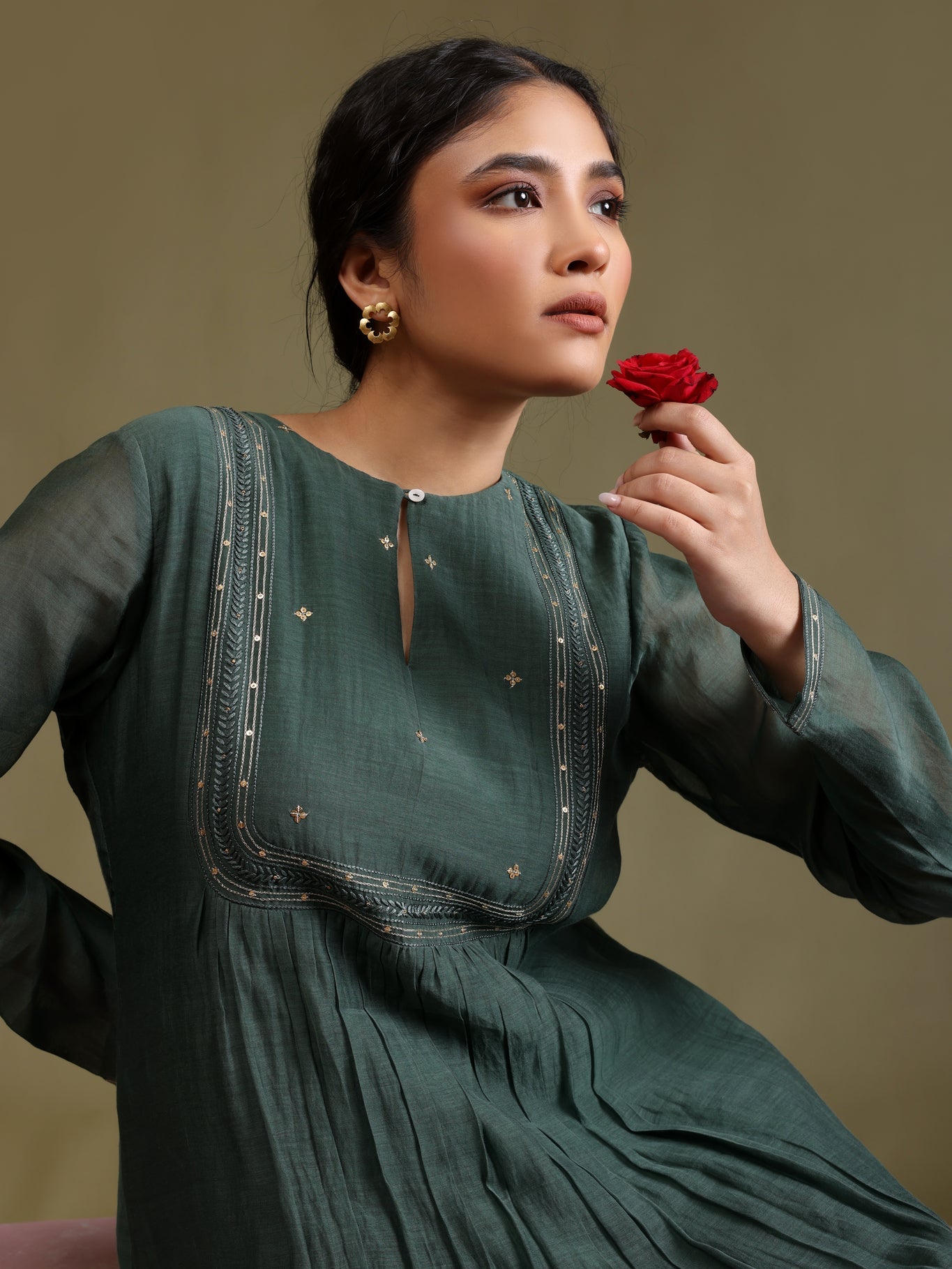 Tvara Outfit - CiceroniKurta Set, Festive WearChokhi Chorri