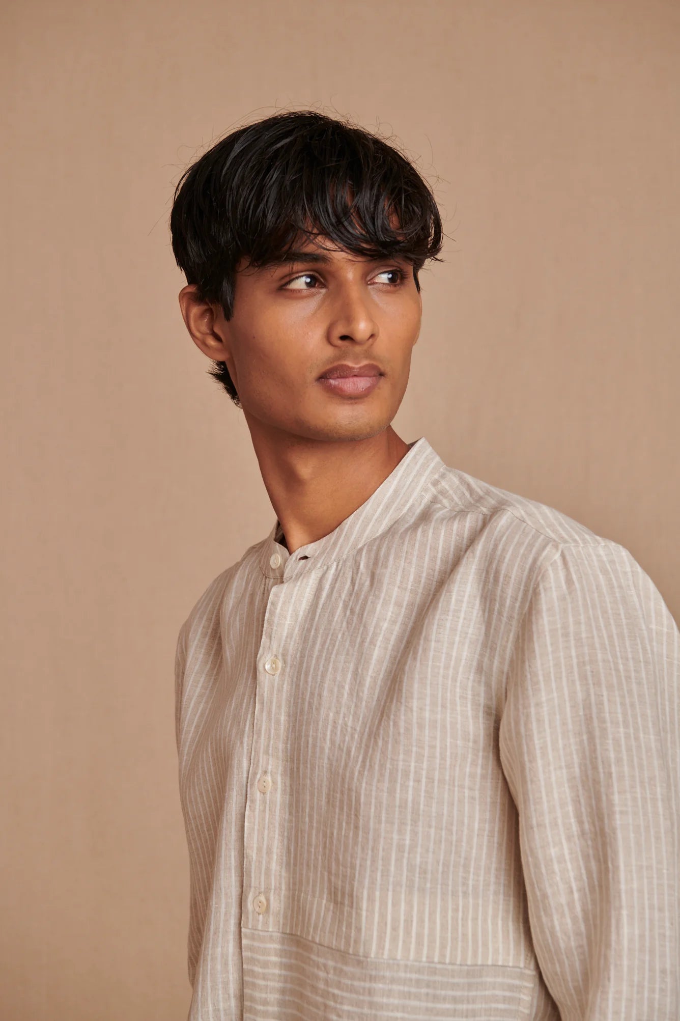 Undyed Pinstripe Linen Men's Band Collar Shirt - Slim Fit - CiceroniShirtSaphed