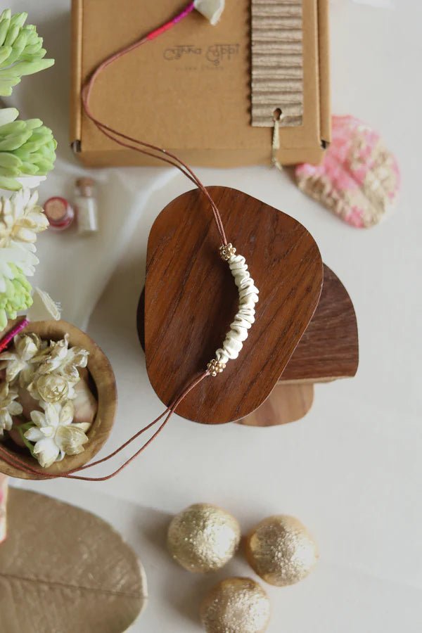 Upcycled Rakhi - White - CiceroniRakhiLukka Chuppi