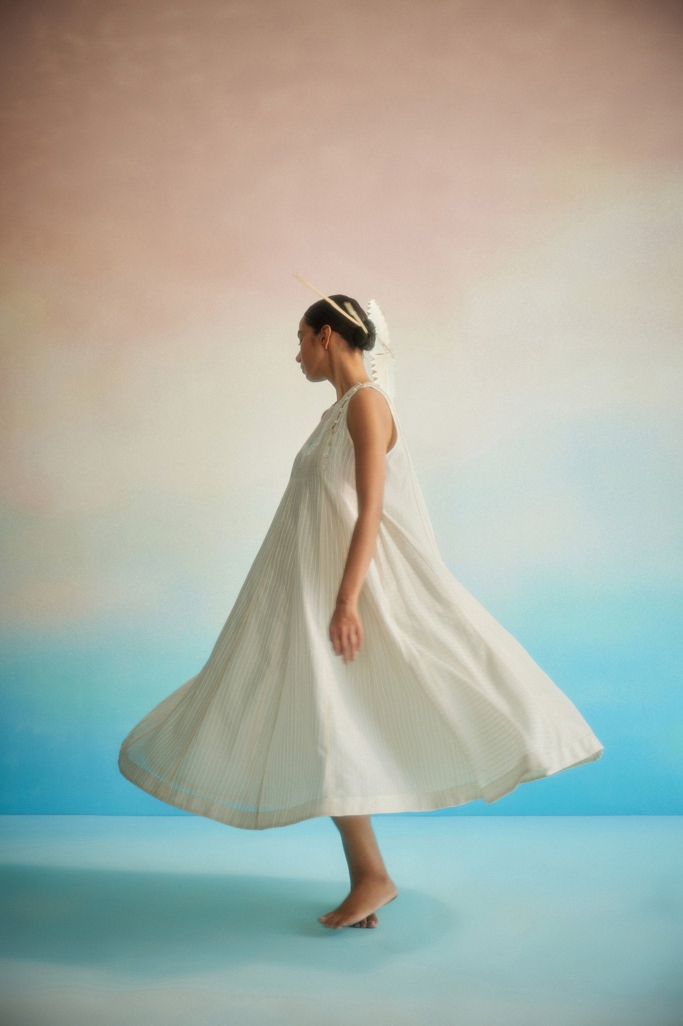 Utsuroi Halter Dress - CiceroniDressesAhmev