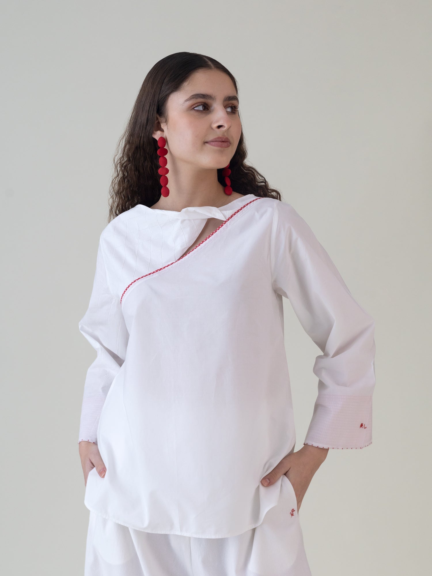 Utsuroi White Top - CiceroniTopsShades of India