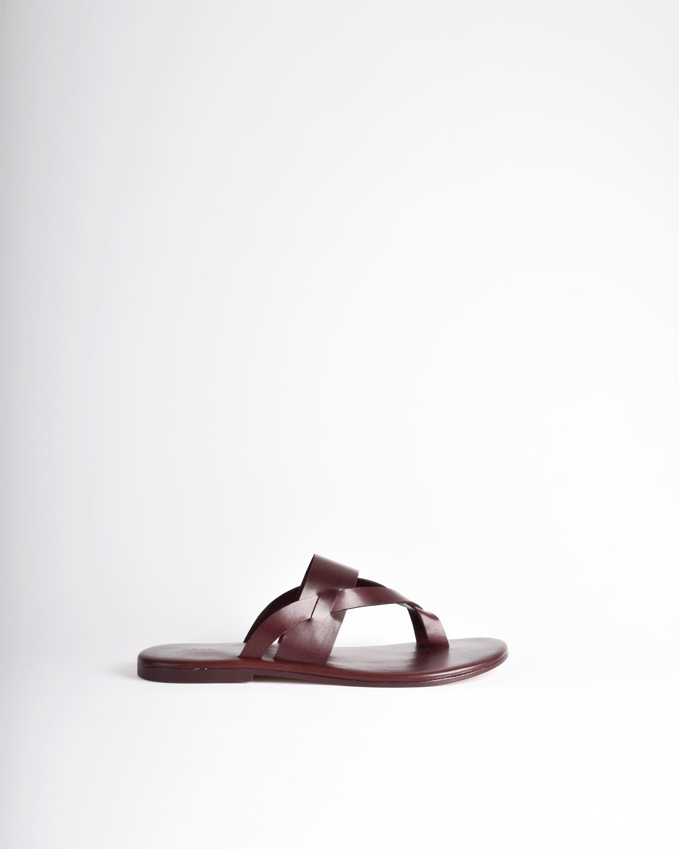 V - Strap Mens Chappals - CiceroniFlatsSlomotion