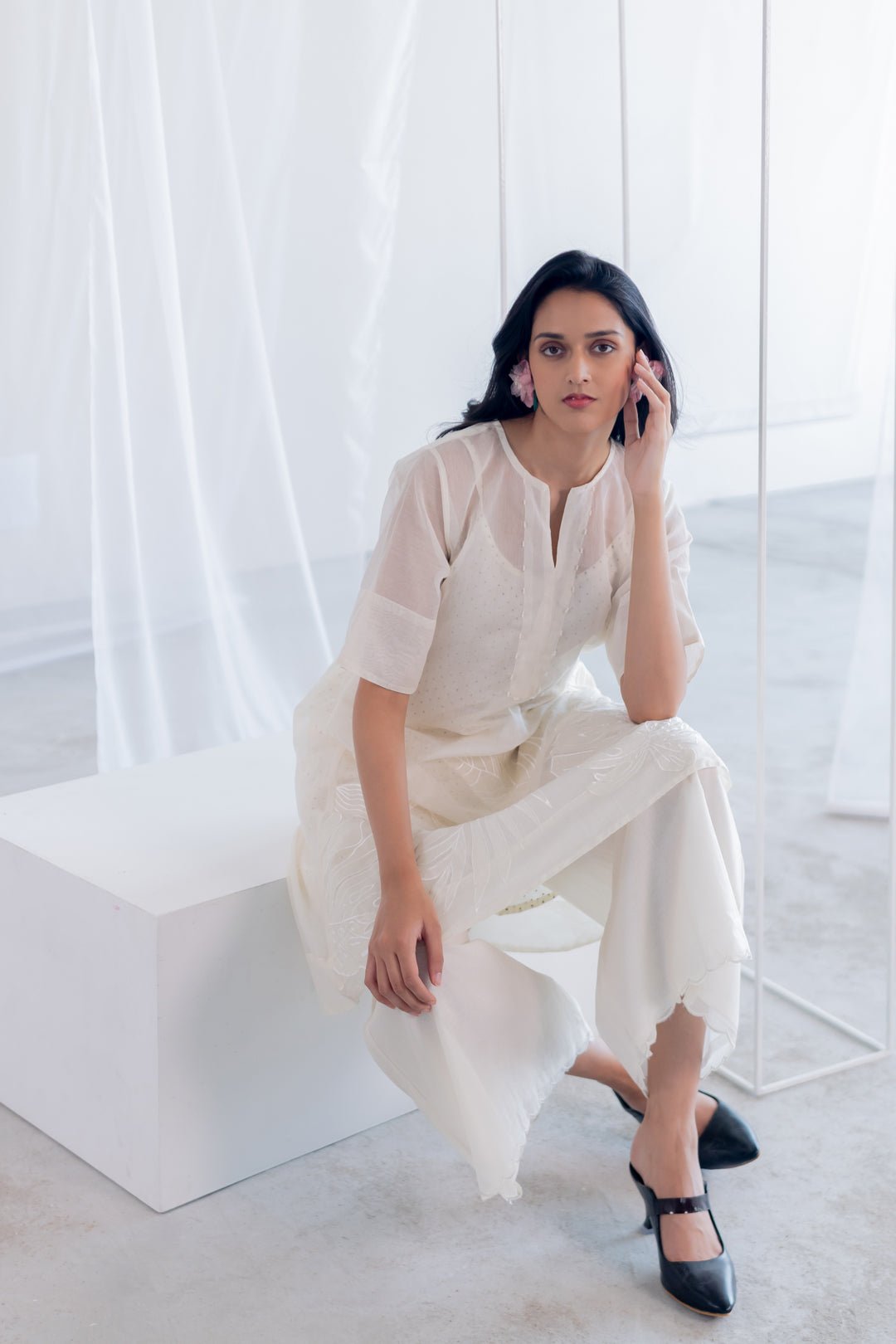 Vanilla Foliage Applique Kurta Set - CiceroniKurta Set, Everyday WearSilai Studio