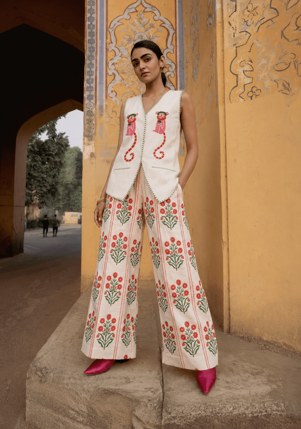 Vrinda Vest - Red Monkey Block Print - CiceroniVestThe Raw India