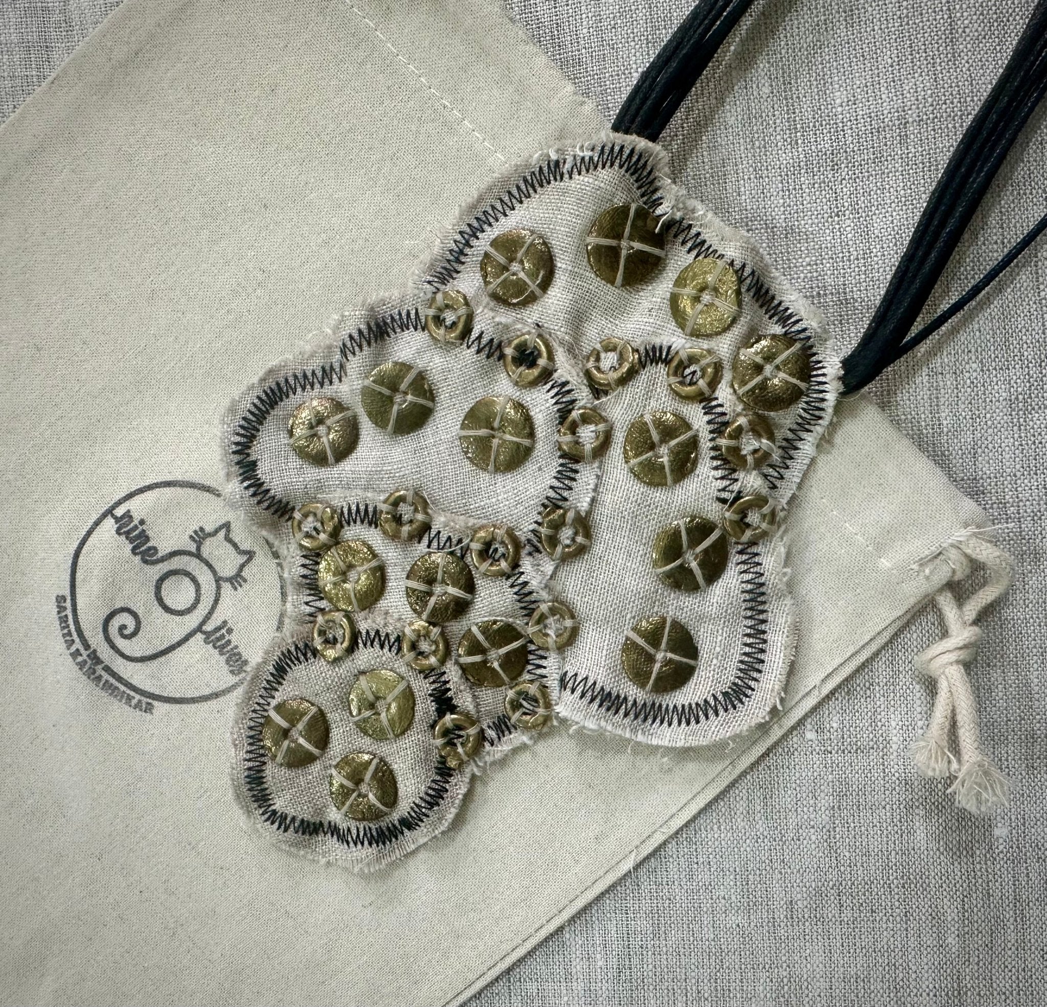 Wabi Sabi Loop Neckpiece - Ecru - CiceroniNeckpieceNine Lives