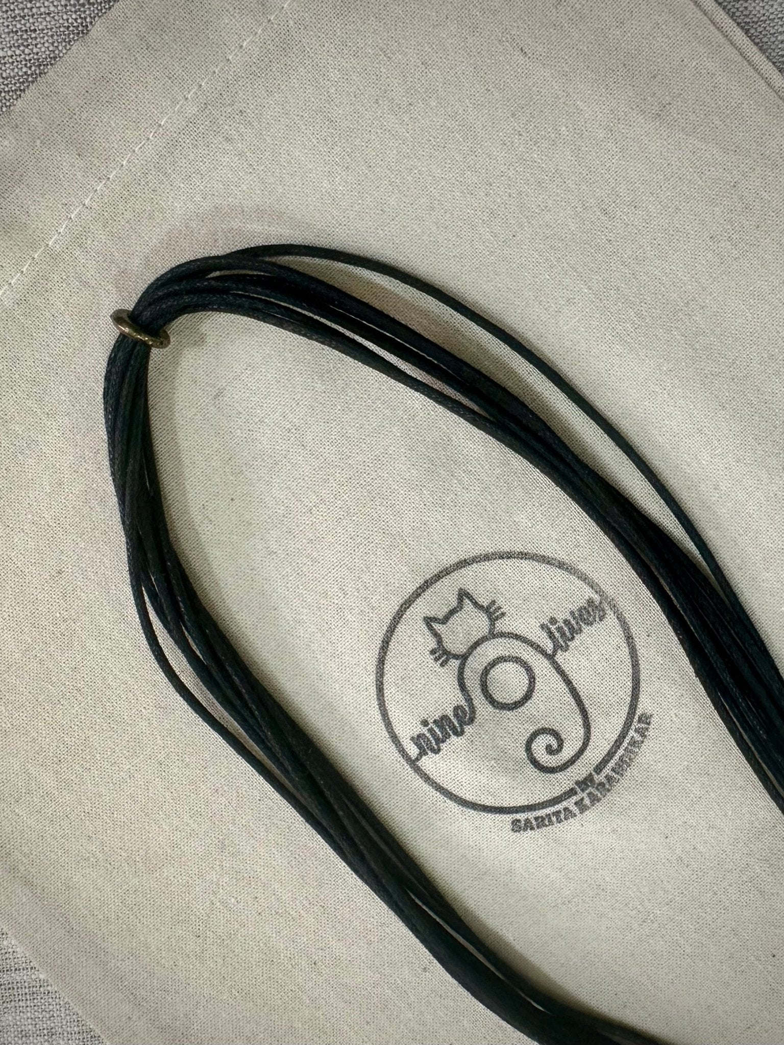 Wabi Sabi Loop Neckpiece - White - CiceroniNeckpieceNine Lives